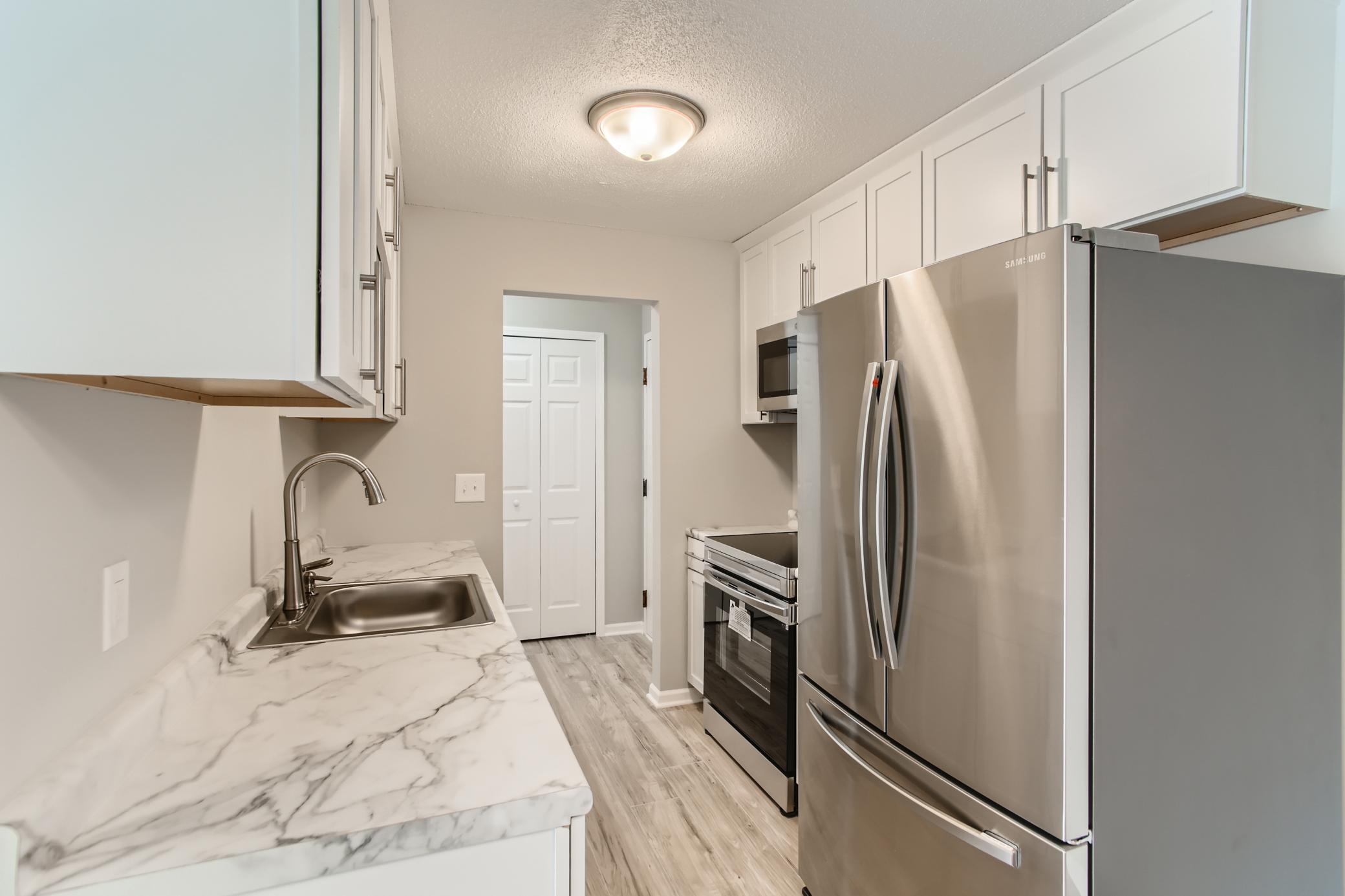 Homes for sale in Little Canada, MN | 179 Little Canada Rd E #224, Little Canada, MN 55117 | MLS# 6345314