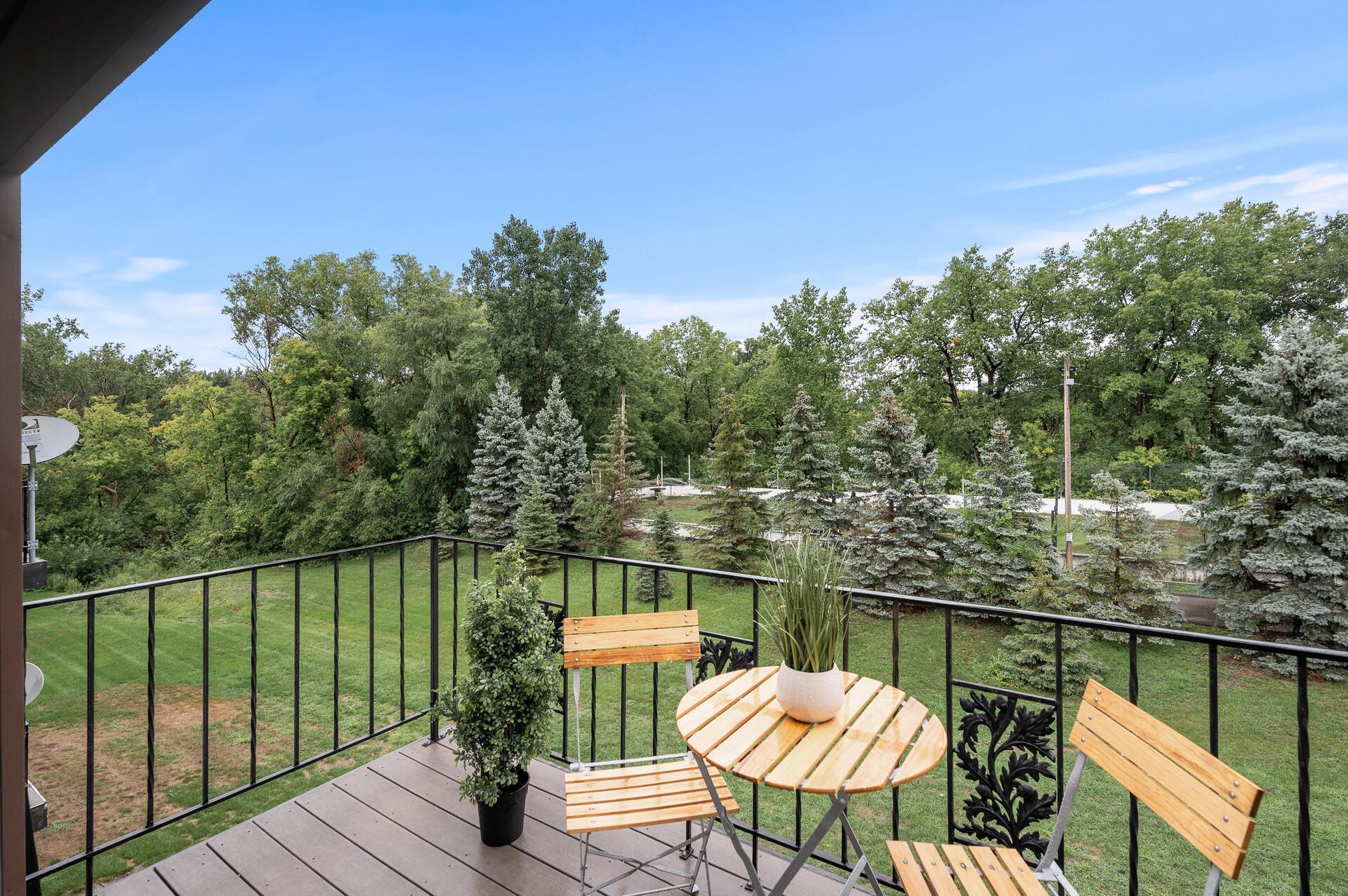 Homes for sale in Little Canada, MN | 179 Little Canada Rd E #325, Little Canada, MN 55117 | MLS# 6390572