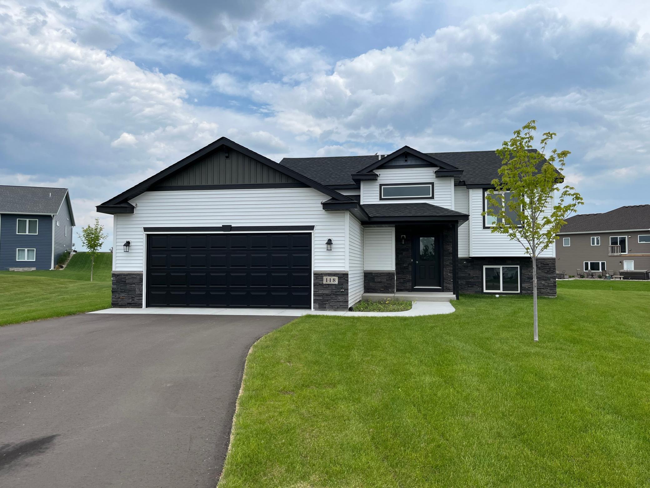 Homes for sale in Avon, MN | 118 Collina Cir, Avon, MN 56310 | MLS# 6567001