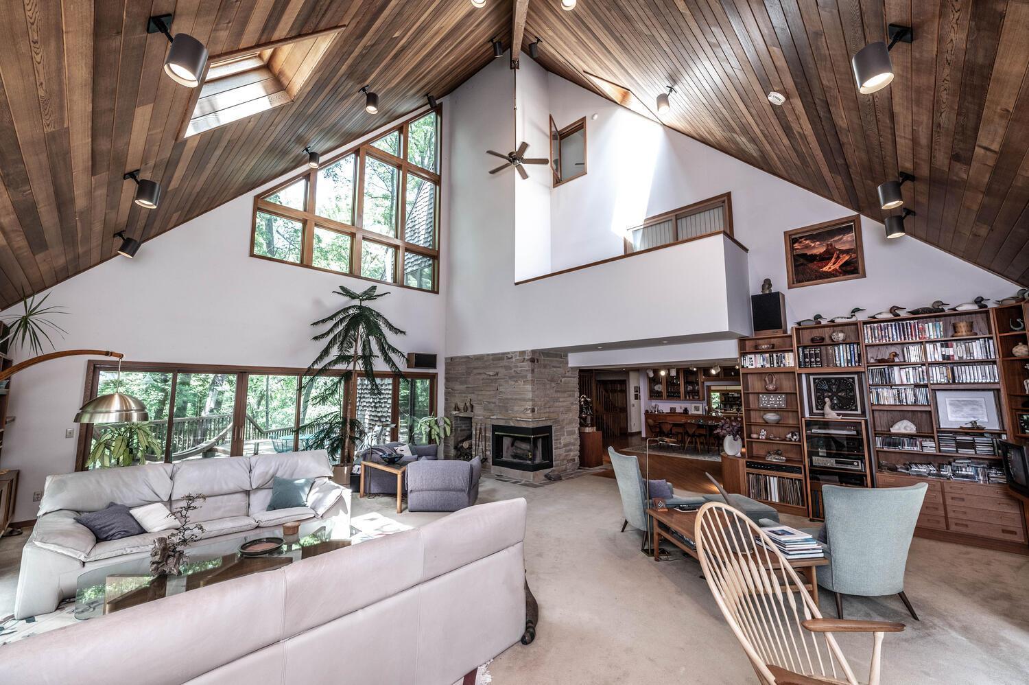 4th image of 750 Mohican Ln, Mendota Heights, MN 55120 | MLS# 6587474