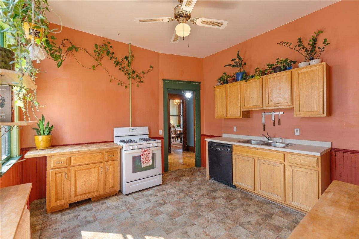 Homes for sale in Minneapolis, MN | 2221 Bloomington Ave, Minneapolis, MN 55404 | MLS# 6596981