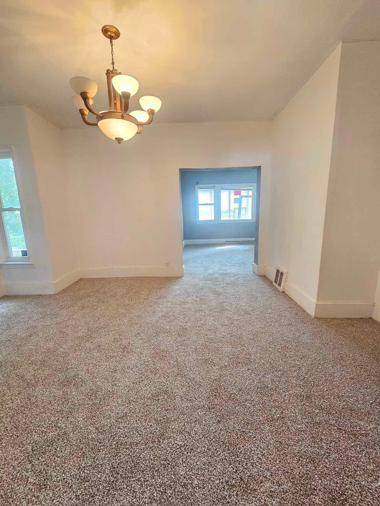 Homes for sale in Saint Paul, MN | 1011 Minnehaha Ave E, Saint Paul, MN 55106 | MLS# 6598916