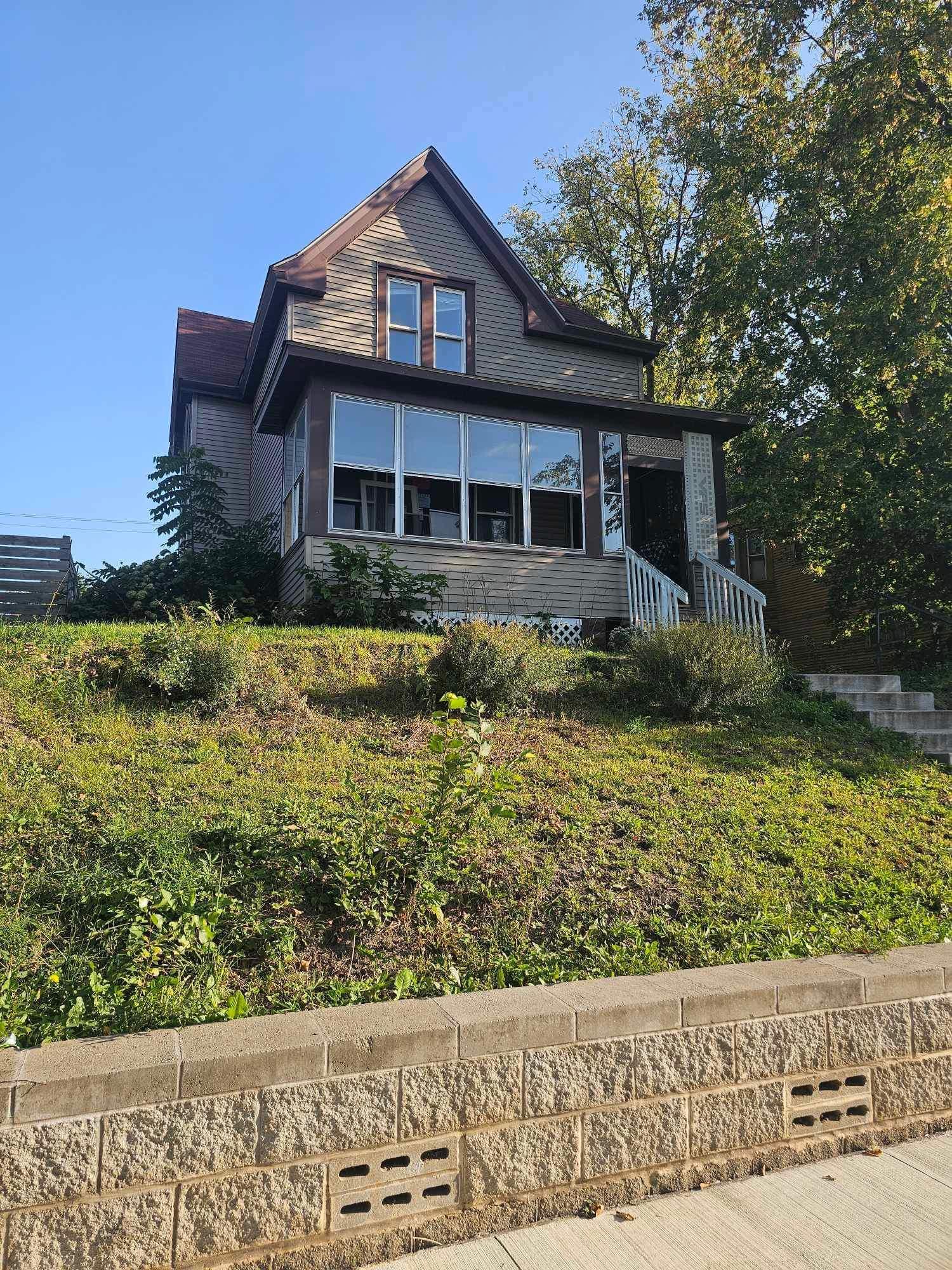 Homes for sale in Saint Paul, MN | 1011 Minnehaha Ave E, Saint Paul, MN 55106 | MLS# 6598916