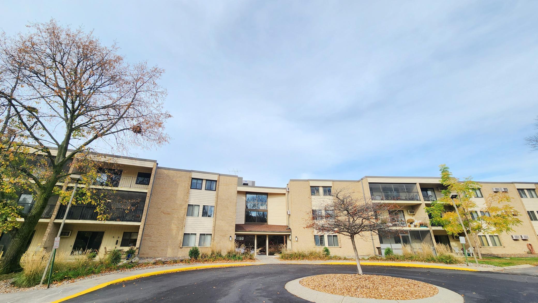 Homes for sale in Eden Prairie, MN | 11160 Anderson Lakes Pkwy #313, Eden Prairie, MN 55344 | MLS# 6626150