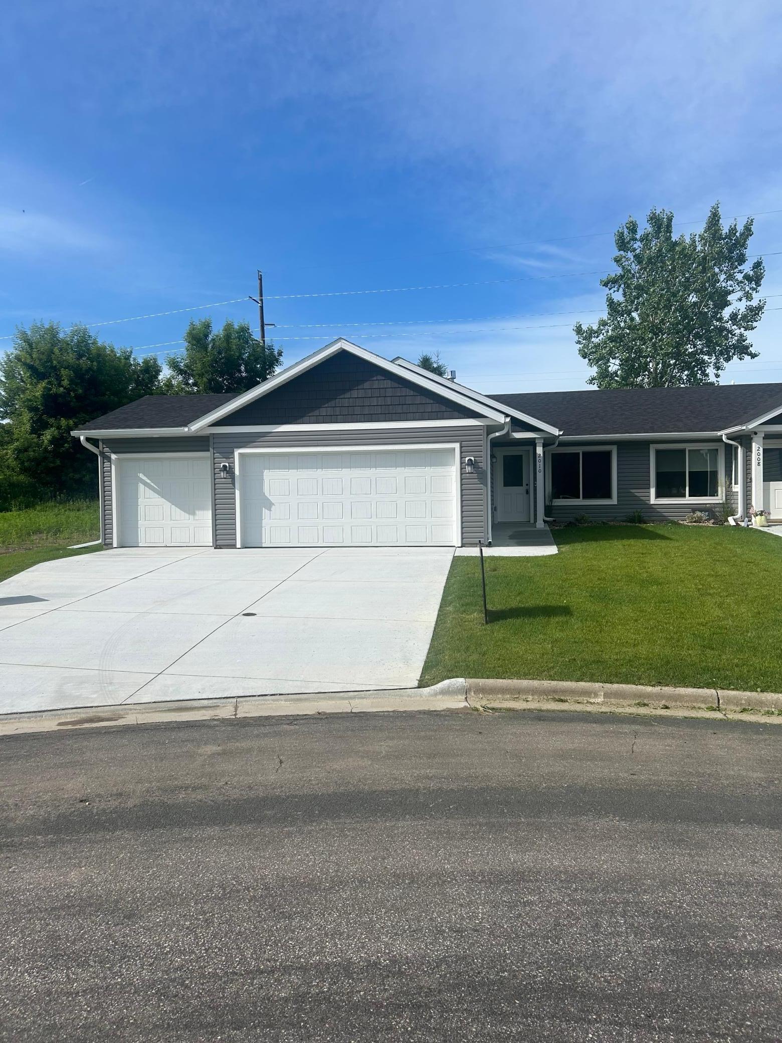 Homes for sale in Zumbrota, MN | 2010 20Th St, Zumbrota, MN 55992 | MLS# 6644685