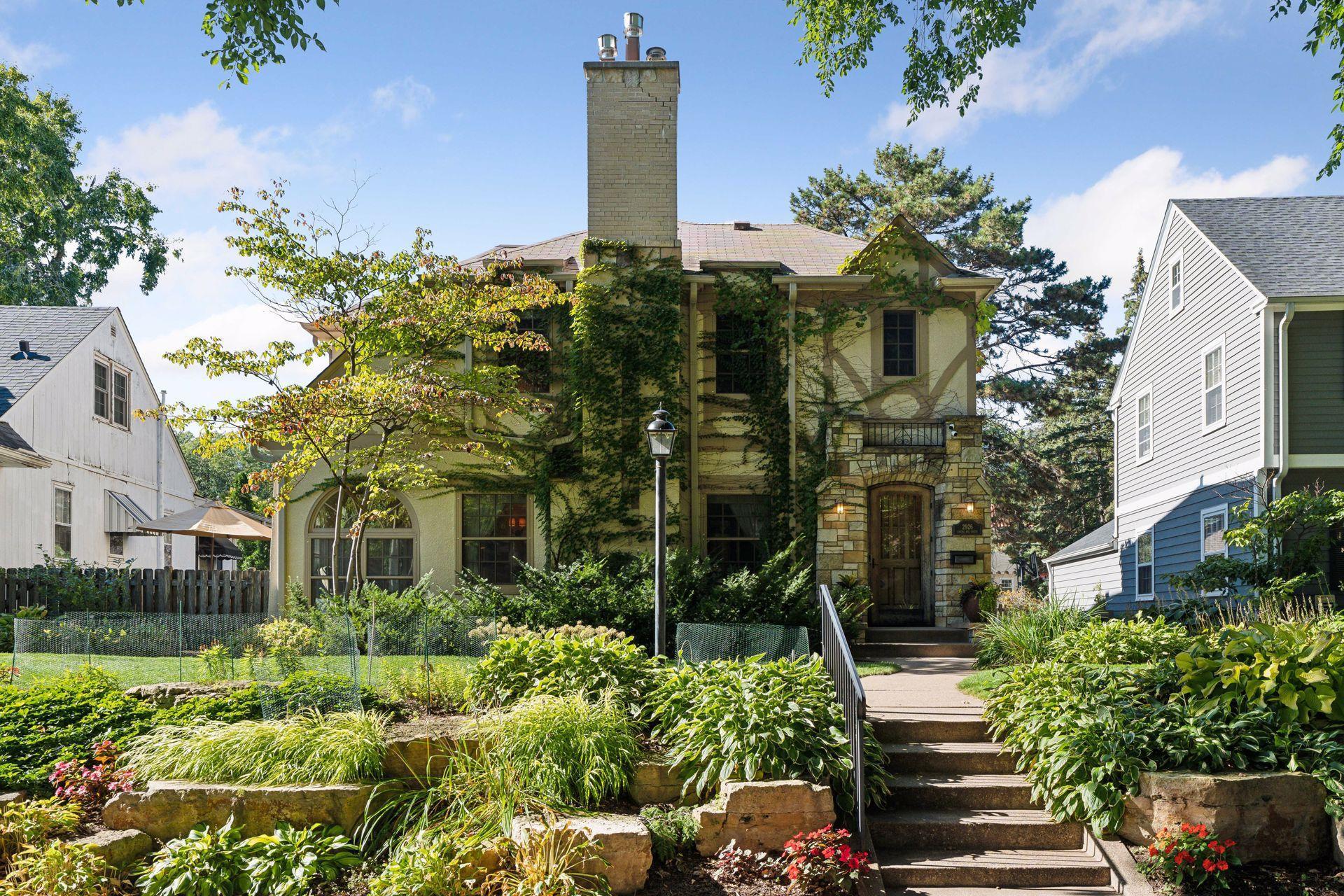 Homes for sale in Minneapolis, MN | 2926 Ewing Ave S, Minneapolis, MN 55416 | MLS# 6658296