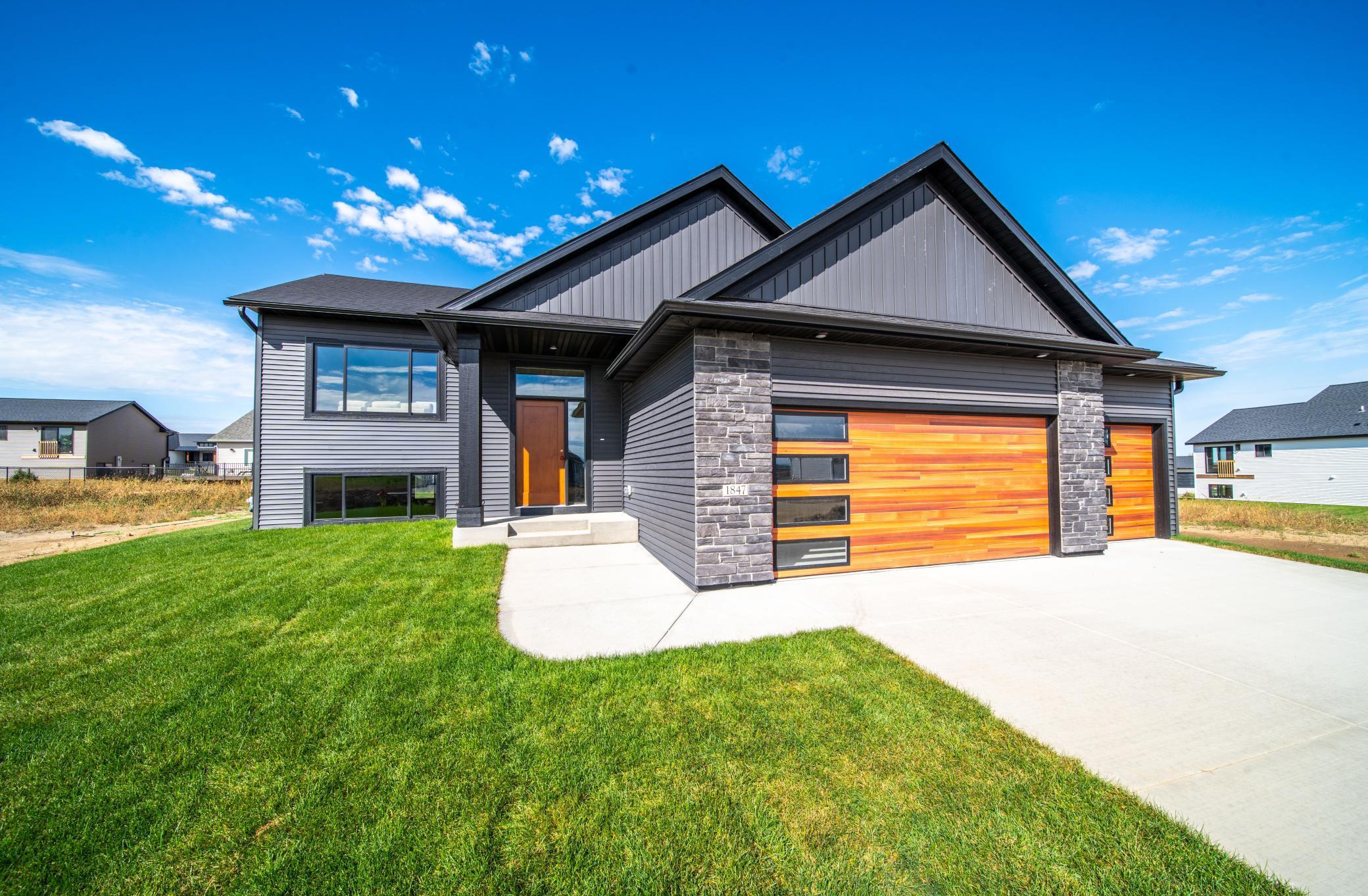 Homes for sale in Byron, MN | 1847 4th Street Ne, Byron, MN 55920 | MLS# 6695678