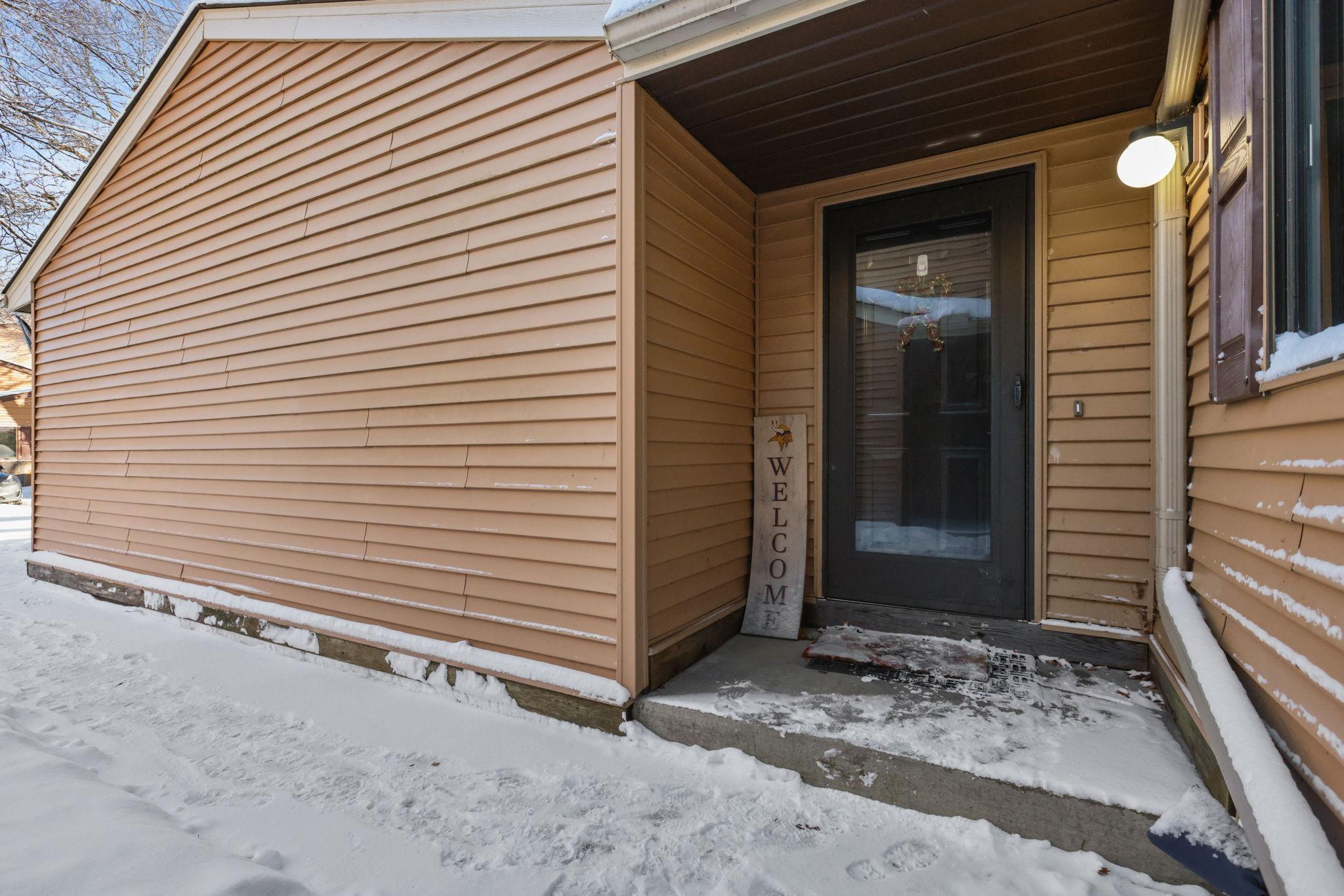 Homes for sale in Circle Pines, MN | 104 South Dr #B, Circle Pines, MN 55014 | MLS# 6701469