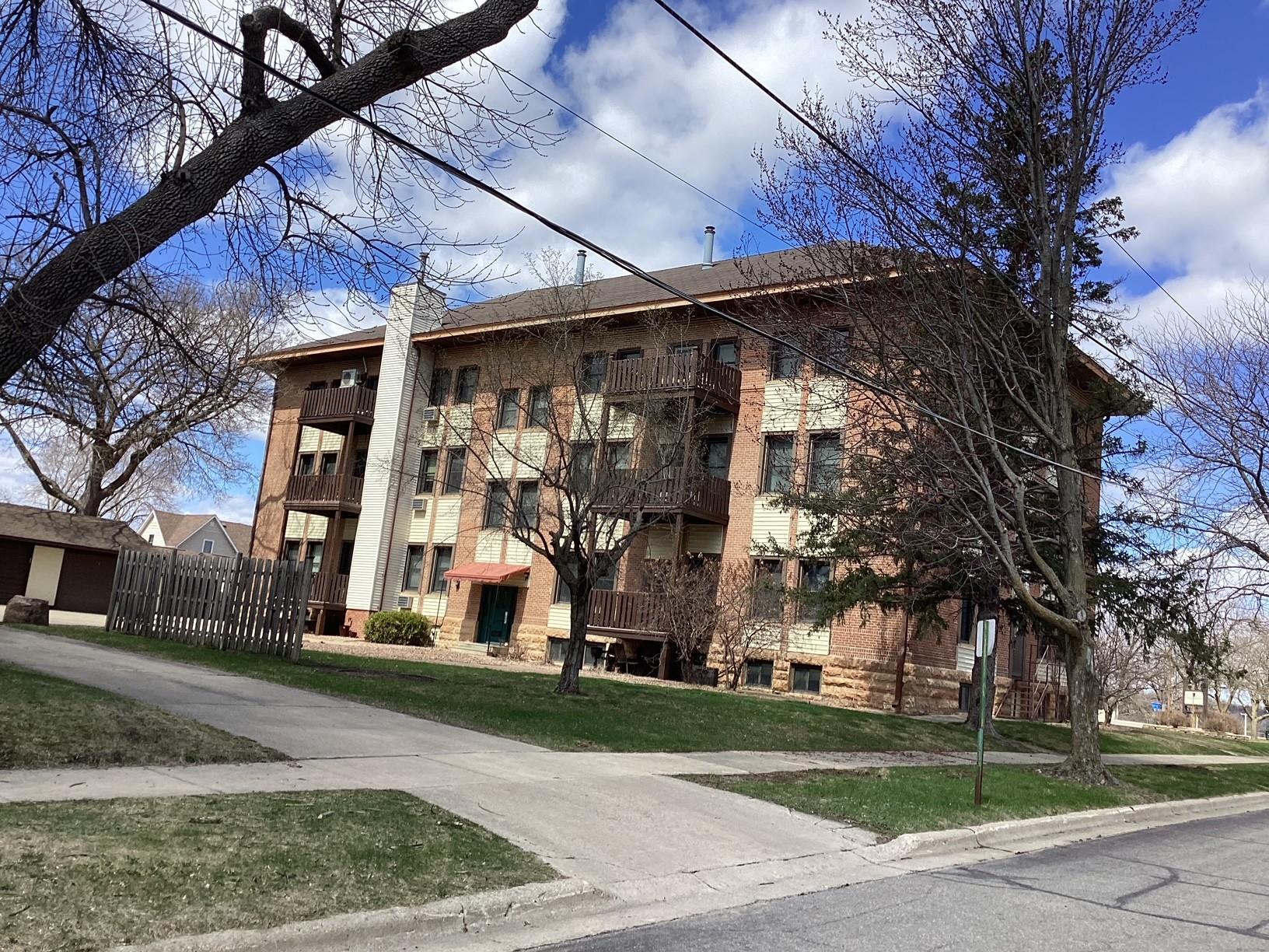 Homes for sale in Albert Lea, MN | 913 Abbott St #203, Albert Lea, MN 56007 | MLS# 6707472