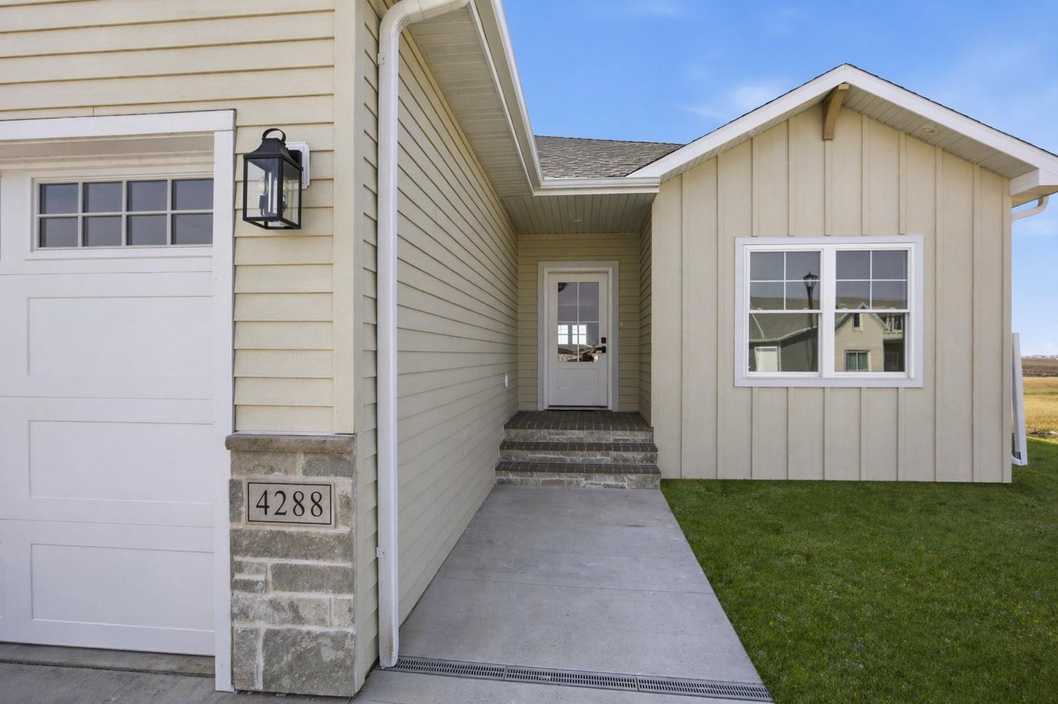 3rd image of 4288 Pine Pkwy S, Fargo, ND 58104 | MLS# 6707491