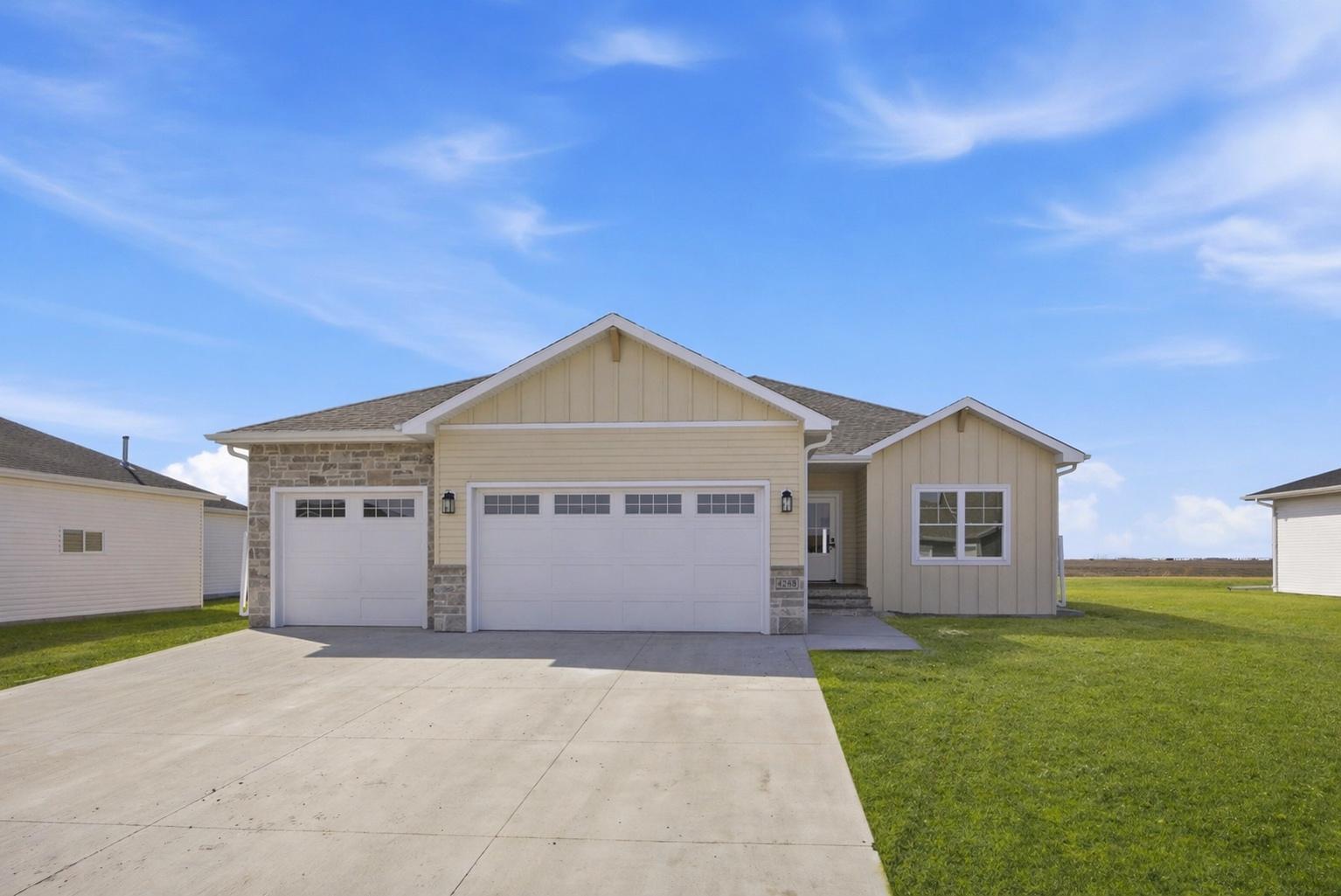 1st image of 4288 Pine Pkwy S, Fargo, ND 58104 | MLS# 6707491