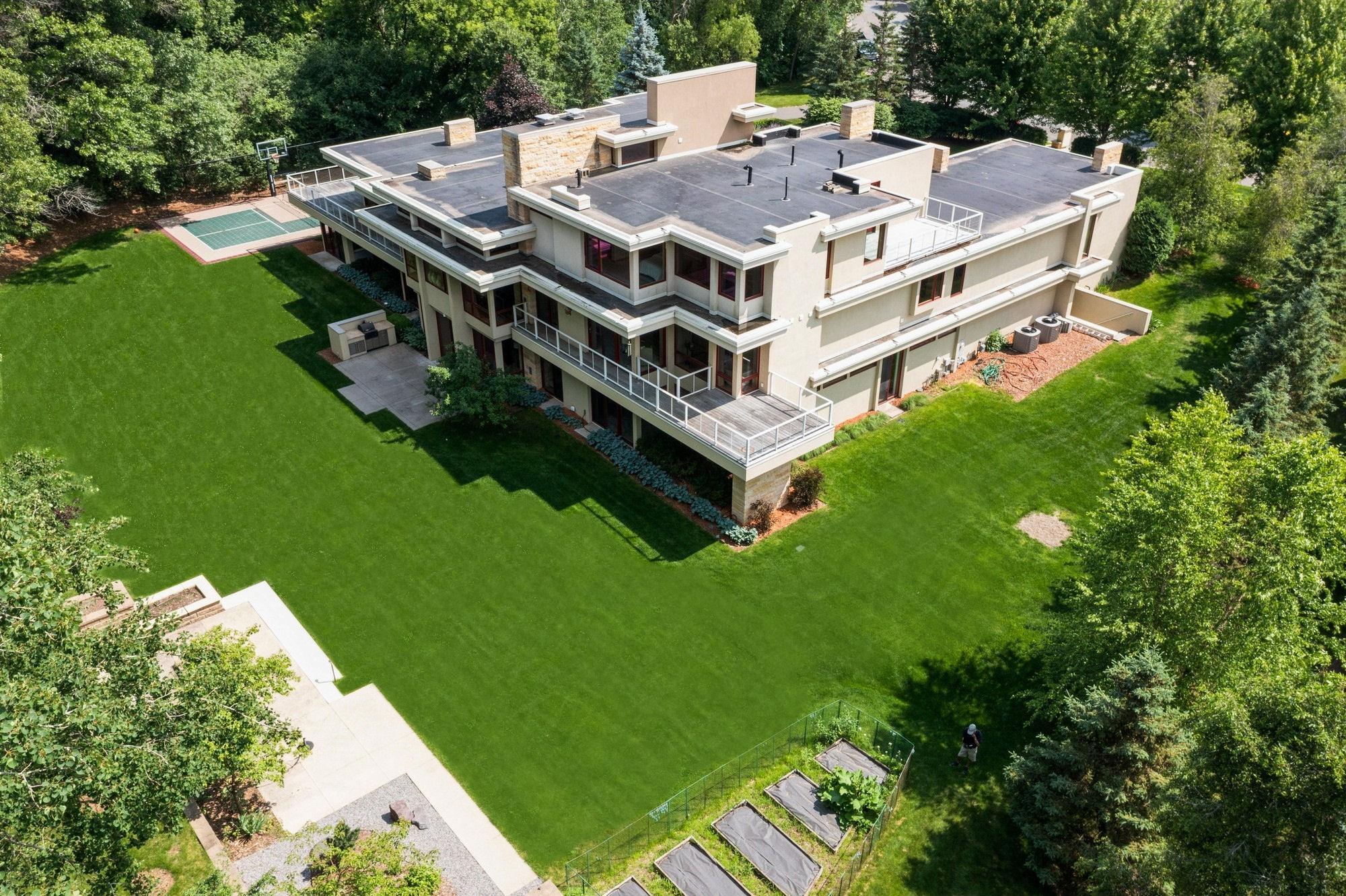 5th image of 685 Hidden Creek Trl, Mendota Heights, MN 55118 | MLS# 6707877