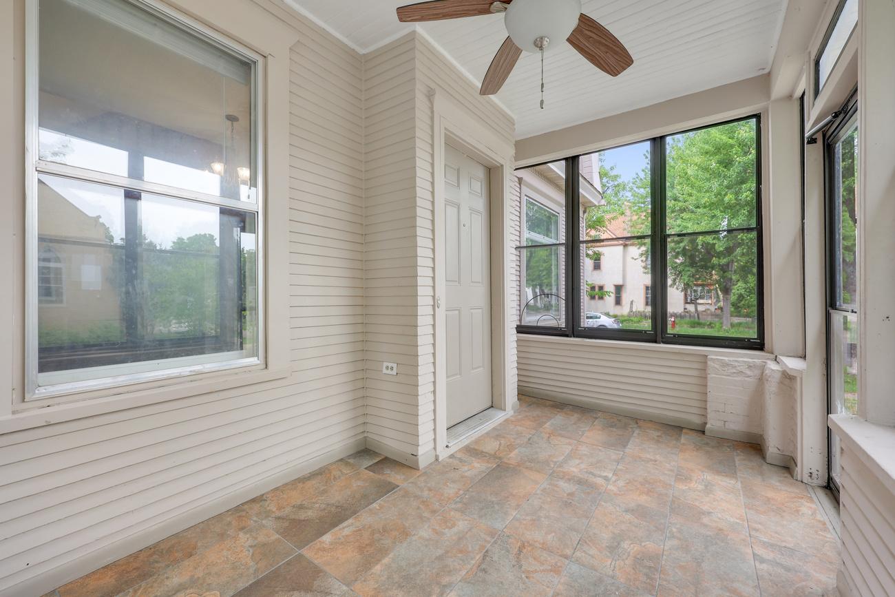 2nd image of 129 W 33rd St, Minneapolis, MN 55408 | MLS# 6710012