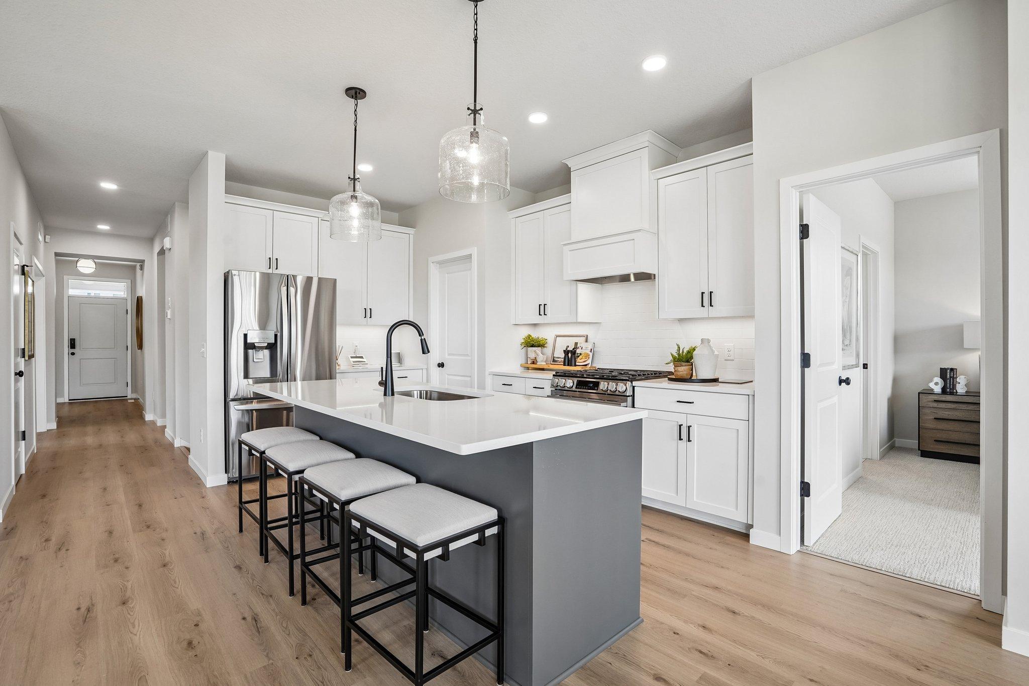 1st image of 11549 202nd St W, Lakeville, MN 55044 | MLS# 6722199