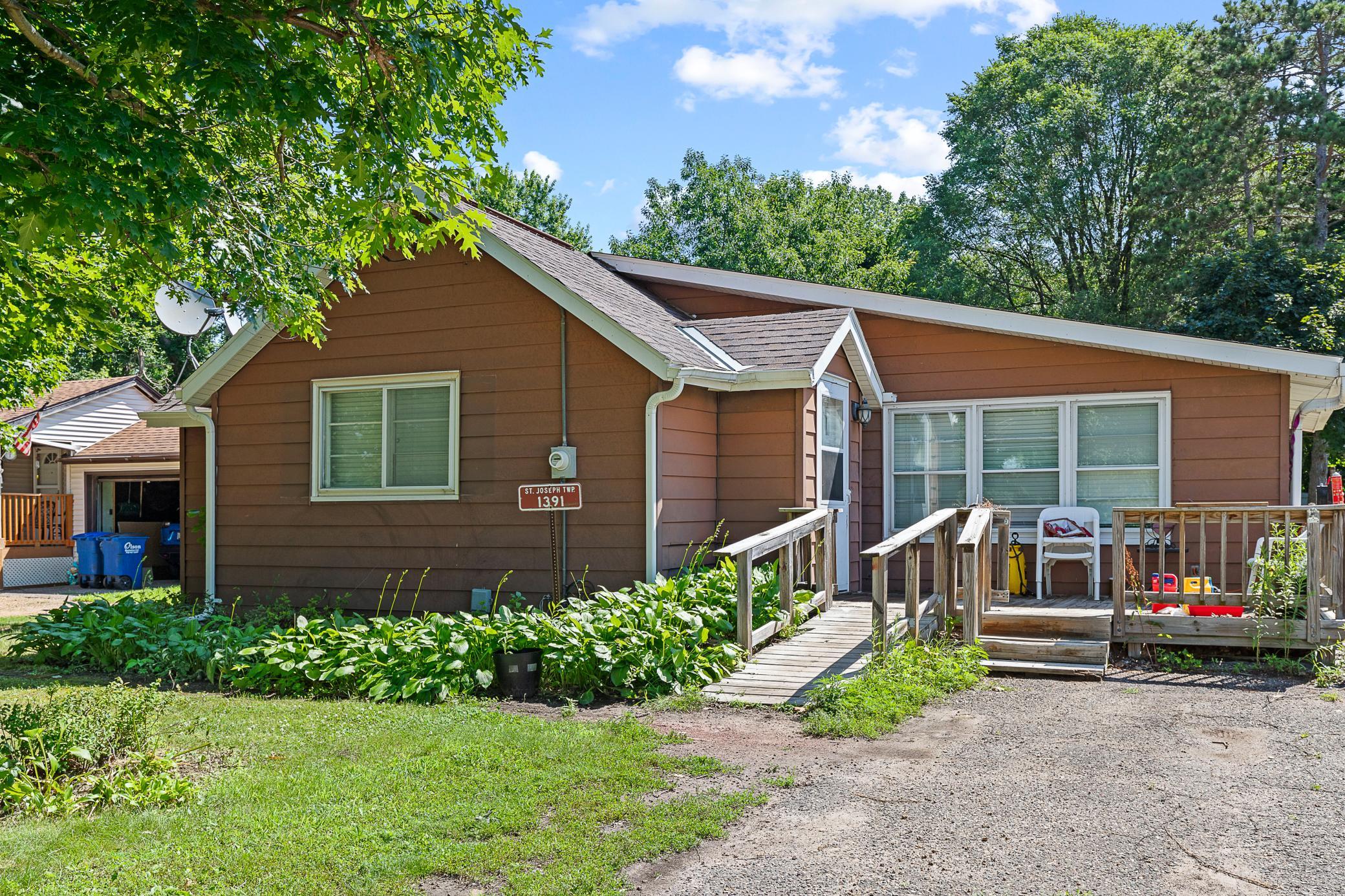 Homes for sale in St. Joseph Twp, WI | 1391 Main St, St. Joseph Twp, WI 54082 | MLS# 6722822