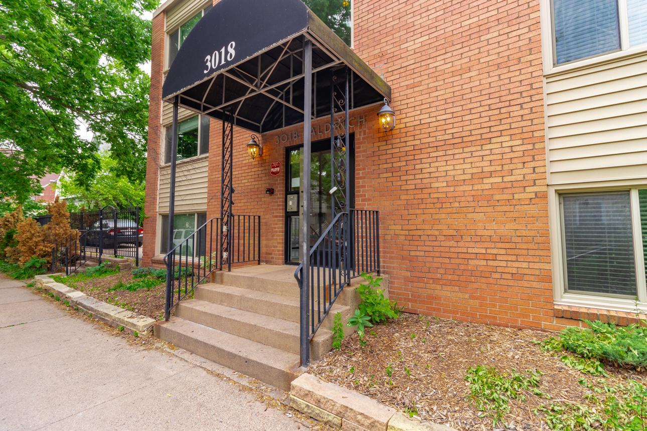 Homes for sale in Minneapolis, MN | 3018 Aldrich Ave S #12, Minneapolis, MN 55408 | MLS# 6726332