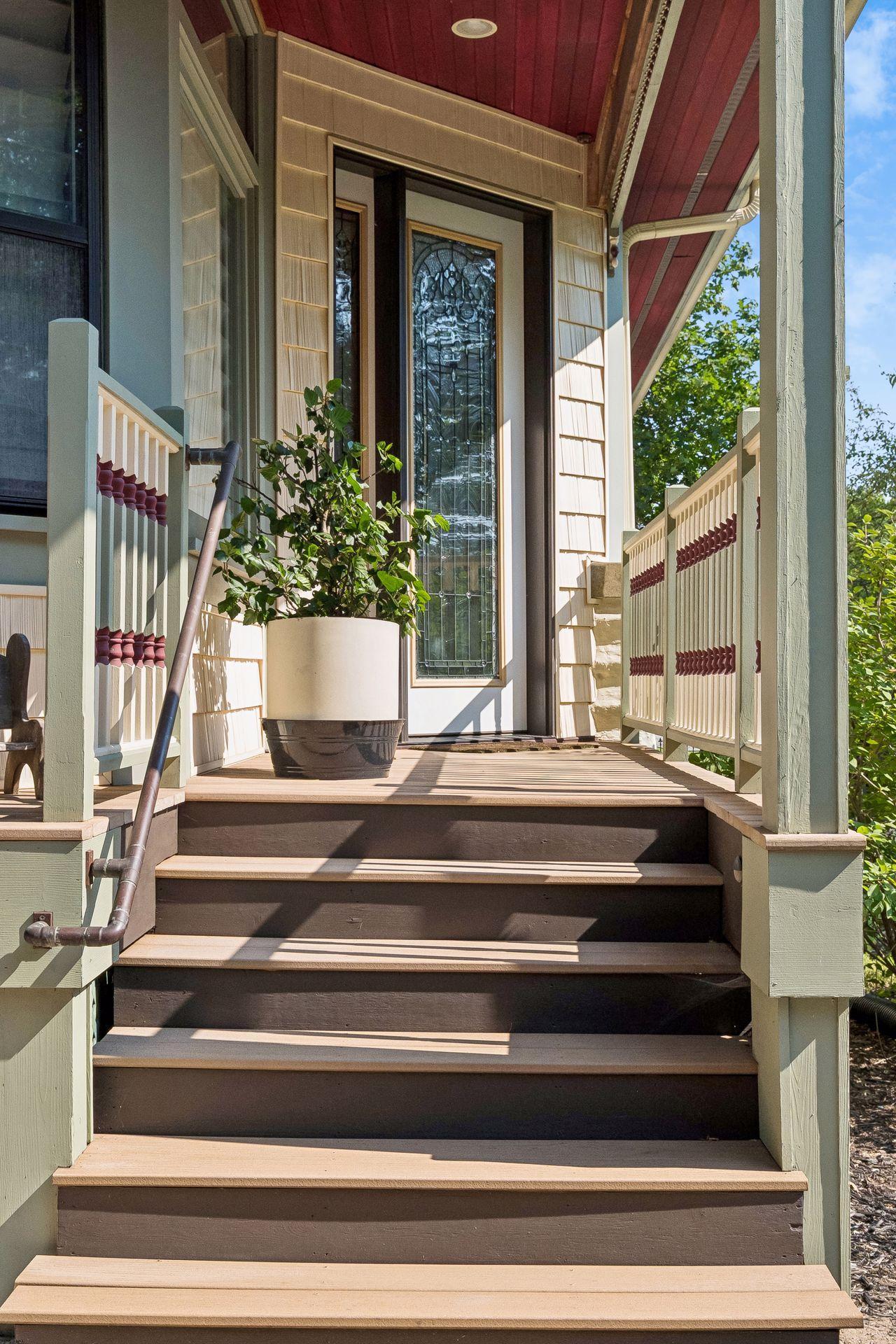 4th image of 8 Bates Ave, Saint Paul, MN 55106 | MLS# 6732097