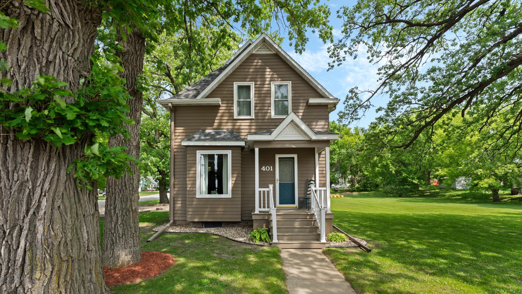 Homes for sale in Osakis, MN | 401 E Main St, Osakis, MN 56360 | MLS# 6734188