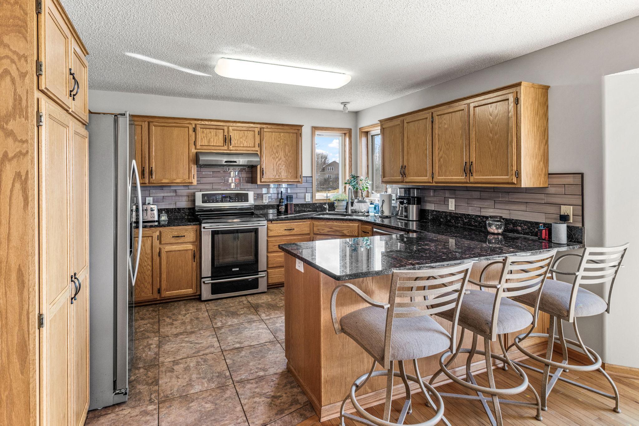 Homes for sale in Hugo, MN | 5545 157Th St N, Hugo, MN 55038 | MLS# 6737718