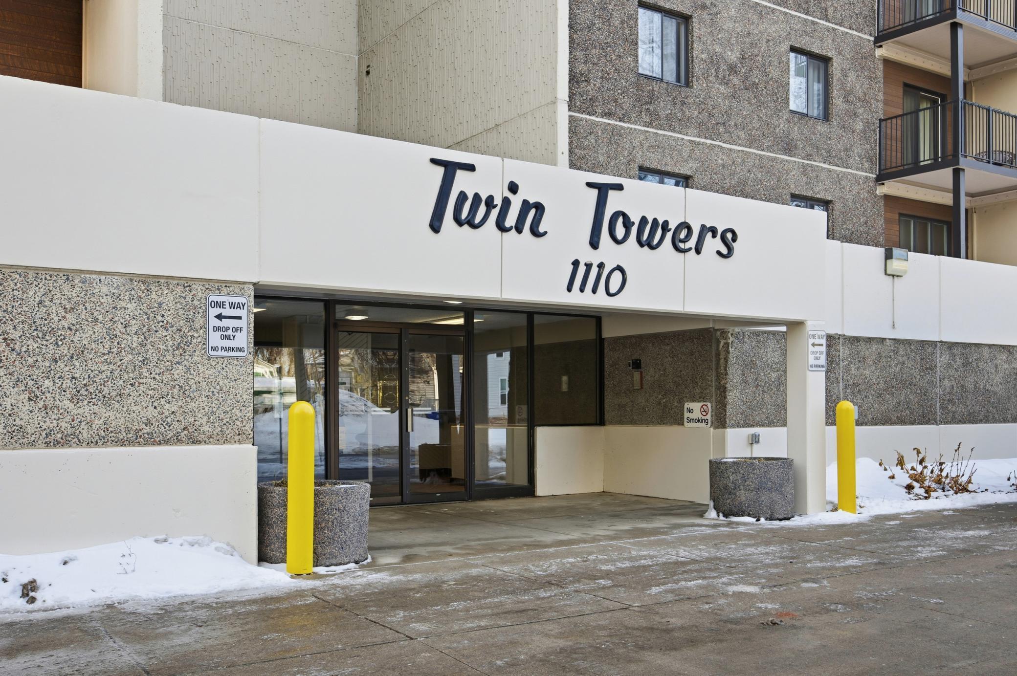 Homes for sale in Fargo, ND | 1110 3rd Ave N #201E, Fargo, ND 58102 | MLS# 6739958