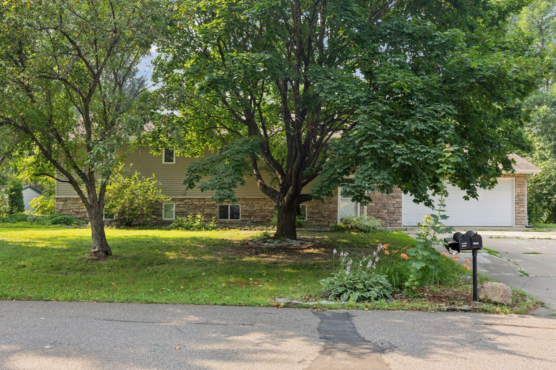 Homes for sale in Rogers, MN | 21801 Ahlstrom Ave, Rogers, MN 55374 | MLS# 6740548