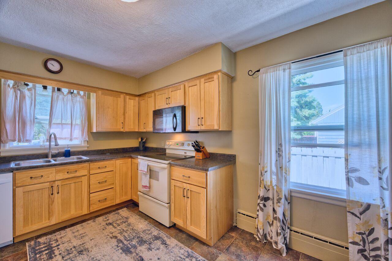 Homes for sale in Aurora, MN | 305 Central Ave W, Aurora, MN 55705 | MLS# 6741340