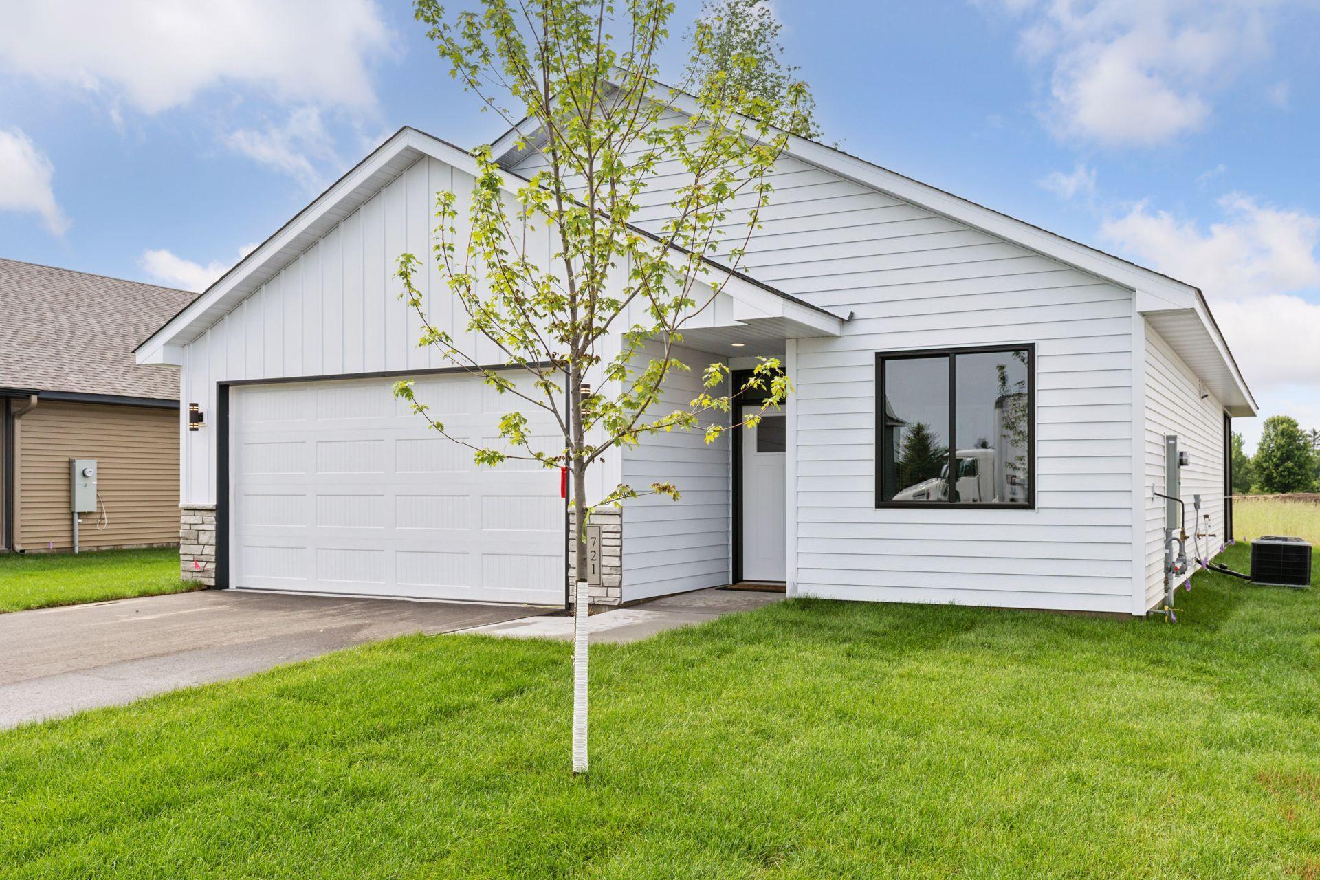 Homes for sale in Isanti, MN | 721 Margaret Ln Ne, Isanti, MN 55040 | MLS# 6741972