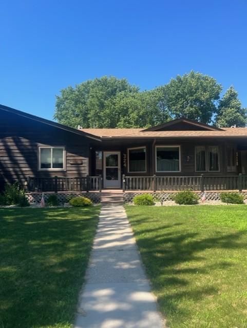 Homes for sale in Windom, MN | 324 7th St, Windom, MN 56101 | MLS# 6742542