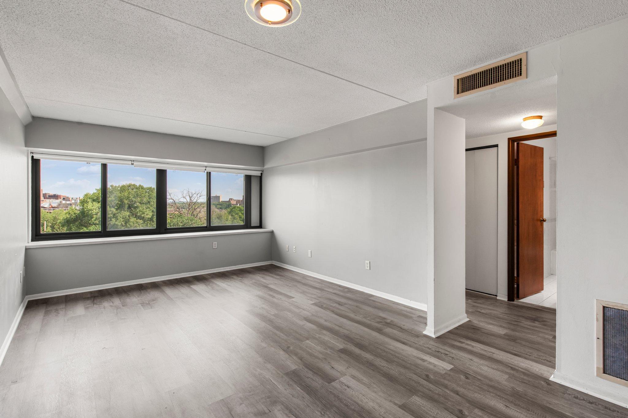 2nd image of 1920 S 1st St #408, Minneapolis, MN 55454 | MLS# 6743317