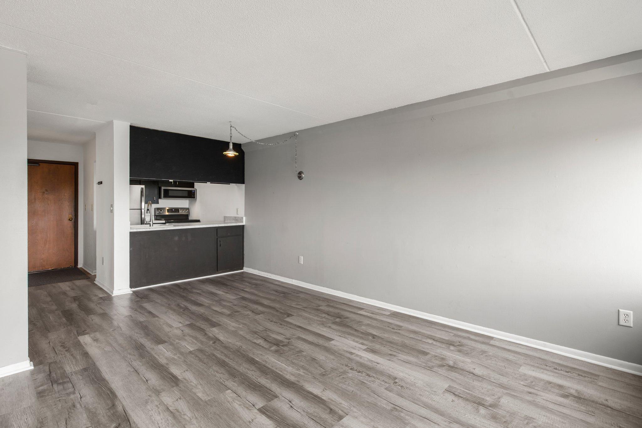 5th image of 1920 S 1St St #408, Minneapolis, MN 55454 | MLS# 6743317