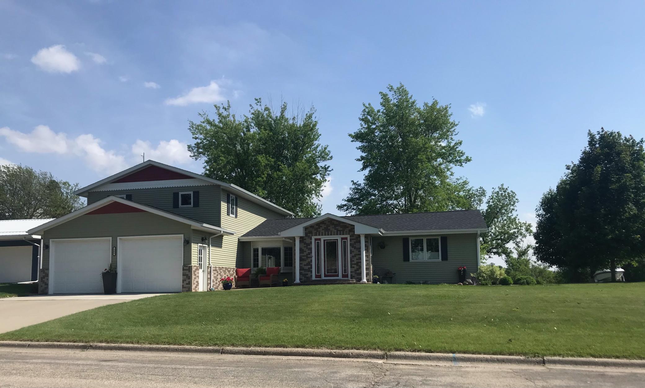 Homes for sale in Lake Benton, MN | 308 Lakeview St S, Lake Benton, MN 56149 | MLS# 6744373