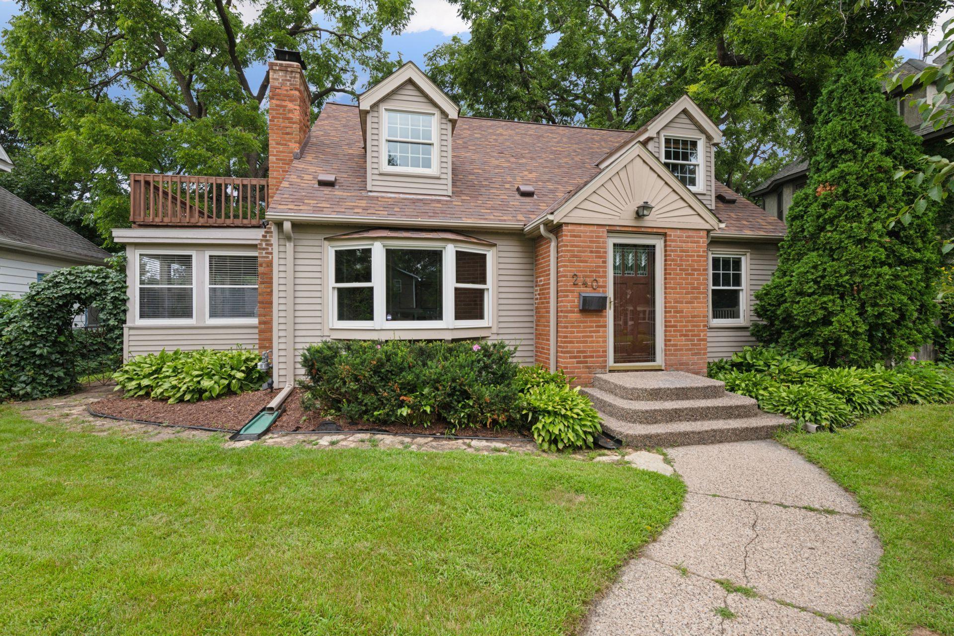 Homes for sale in Minneapolis, MN | 240 Russell Ave S, Minneapolis, MN 55405 | MLS# 6744433