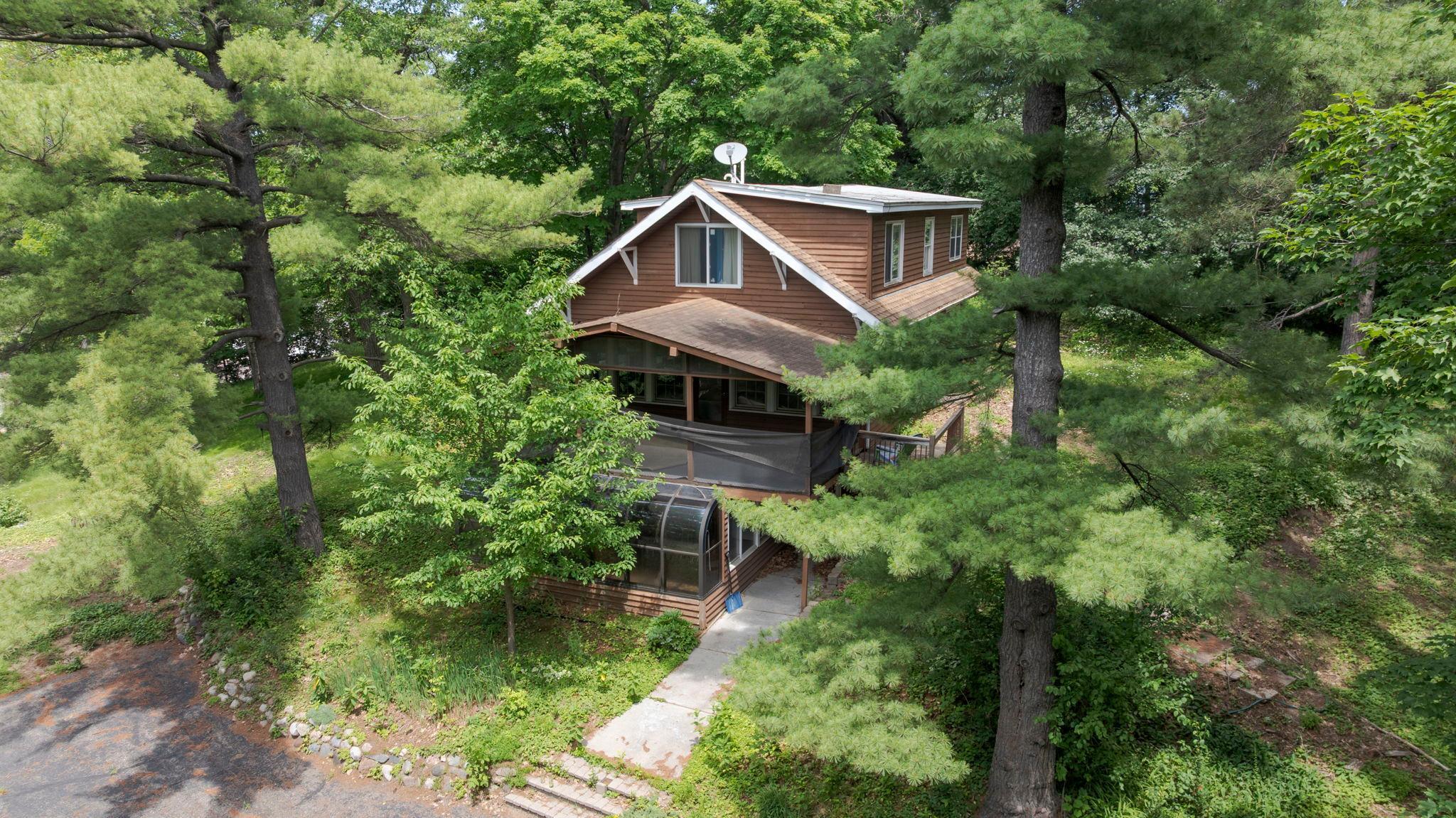 Homes for sale in Chanhassen, MN | 6620 X Horseshoe Curv, Chanhassen, MN 55317 | MLS# 6753582