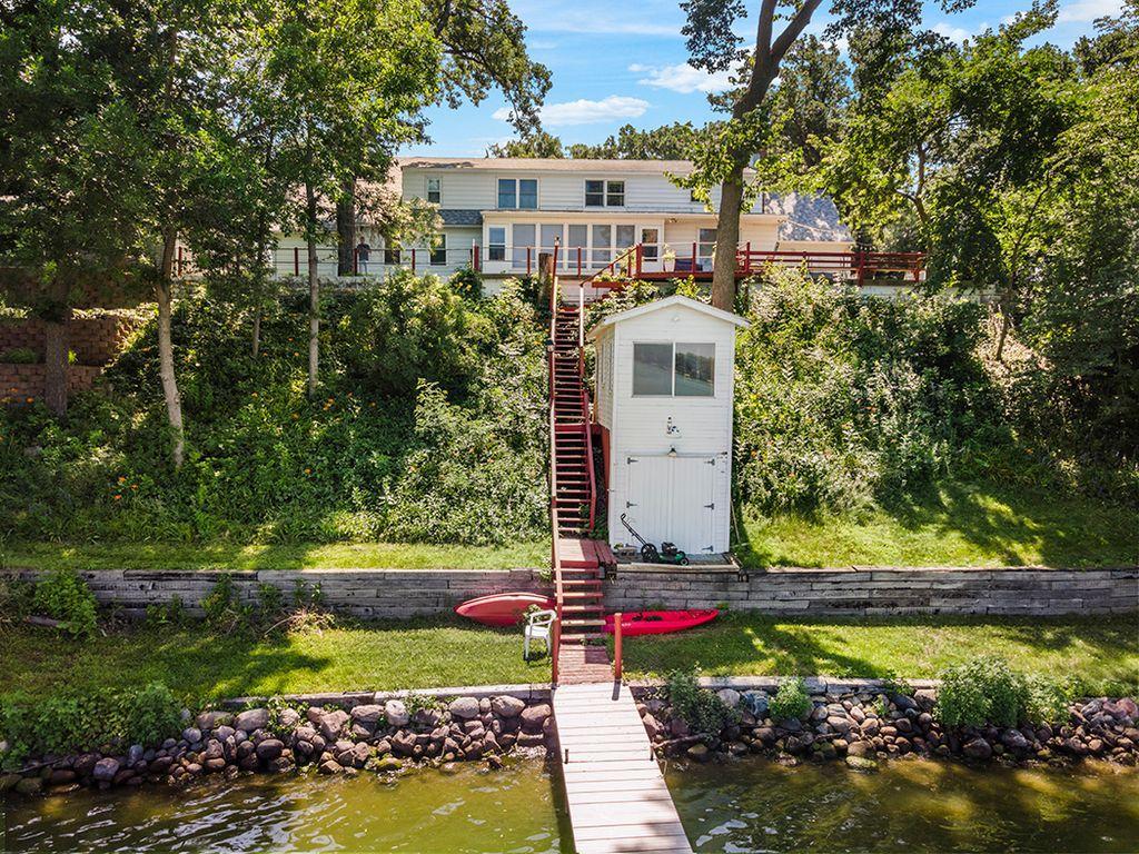 1st image of 1334 Oak Beach Dr, Fairmont, MN 56031 | MLS# 6755532