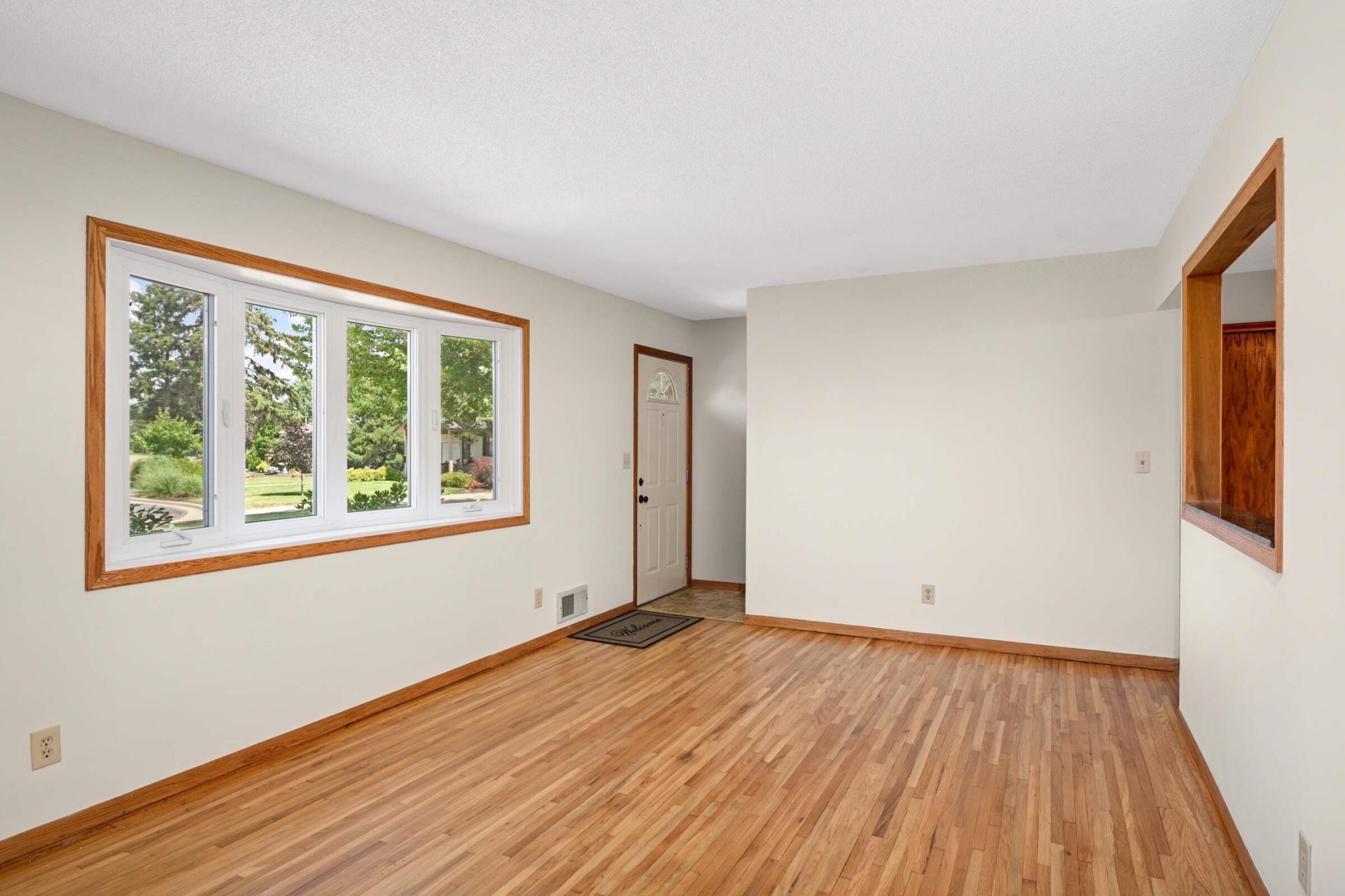 Homes for sale in Inver Grove Heights, MN | 4096 71St St E, Inver Grove Heights, MN 55076 | MLS# 6756156