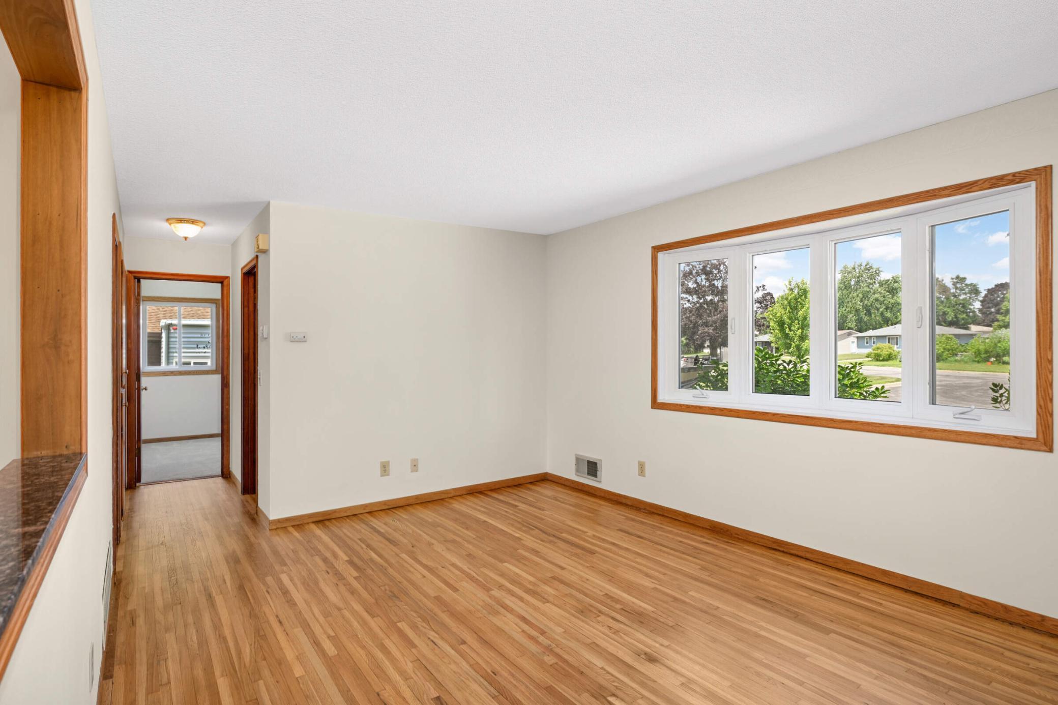 Homes for sale in Inver Grove Heights, MN | 4096 71St St E, Inver Grove Heights, MN 55076 | MLS# 6756156