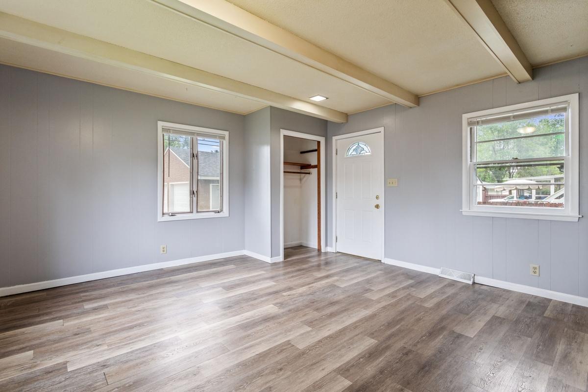 Homes for sale in Osseo, MN | 407 5Th Ave Ne, Osseo, MN 55369 | MLS# 6756841