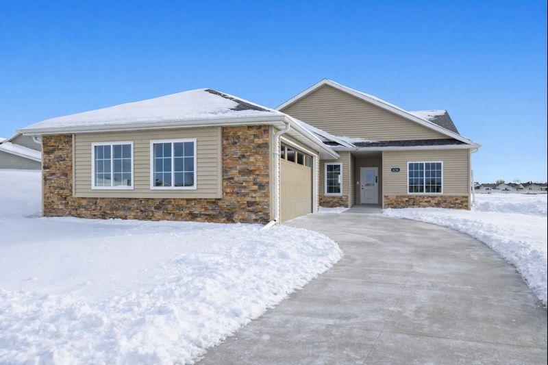 Homes for sale in Fargo, ND | 6230 21St St S, Fargo, ND 58104 | MLS# 6757167