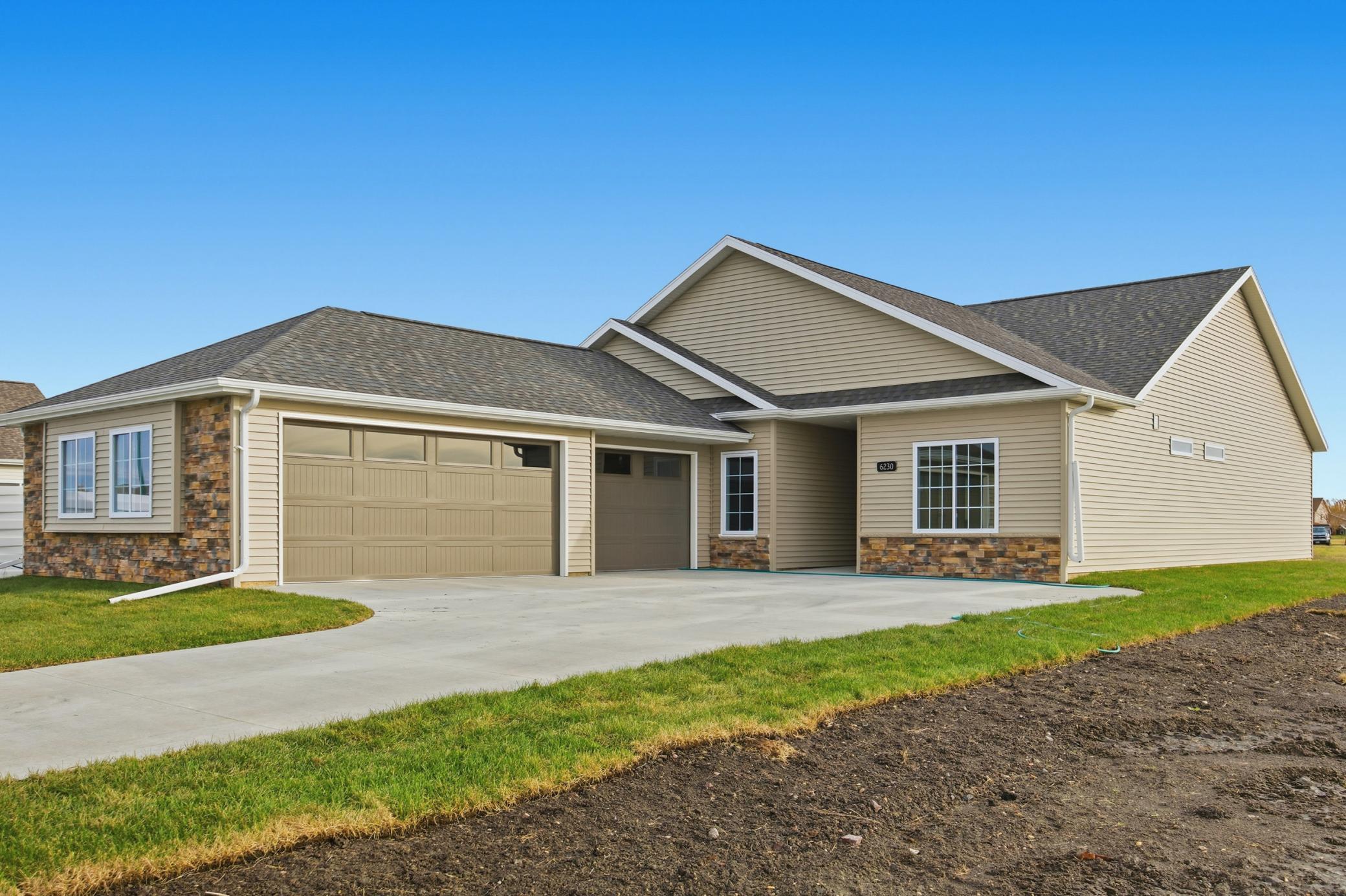 Homes for sale in Fargo, ND | 6230 21St St S, Fargo, ND 58104 | MLS# 6757167