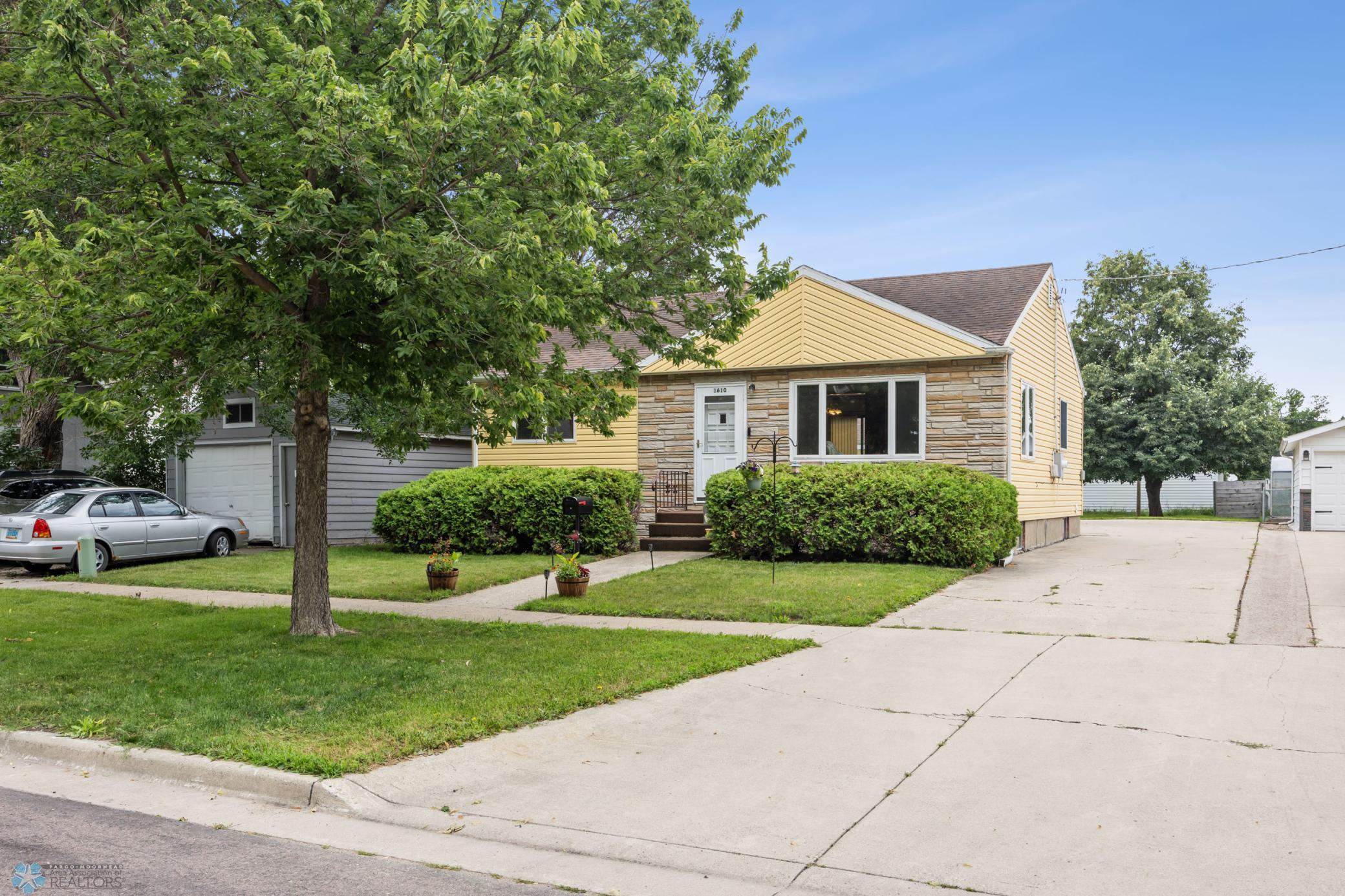 Homes for sale in Fargo, ND | 1610 2Nd Ave S, Fargo, ND 58103 | MLS# 6758311
