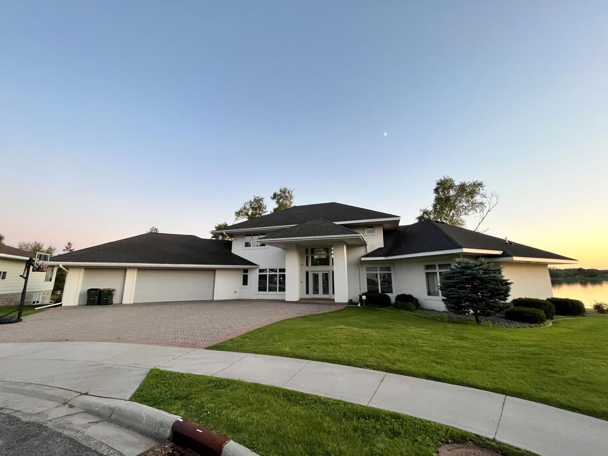 1st image of 553 Lake St N, Sauk Centre, MN 56378 | MLS# 6762666