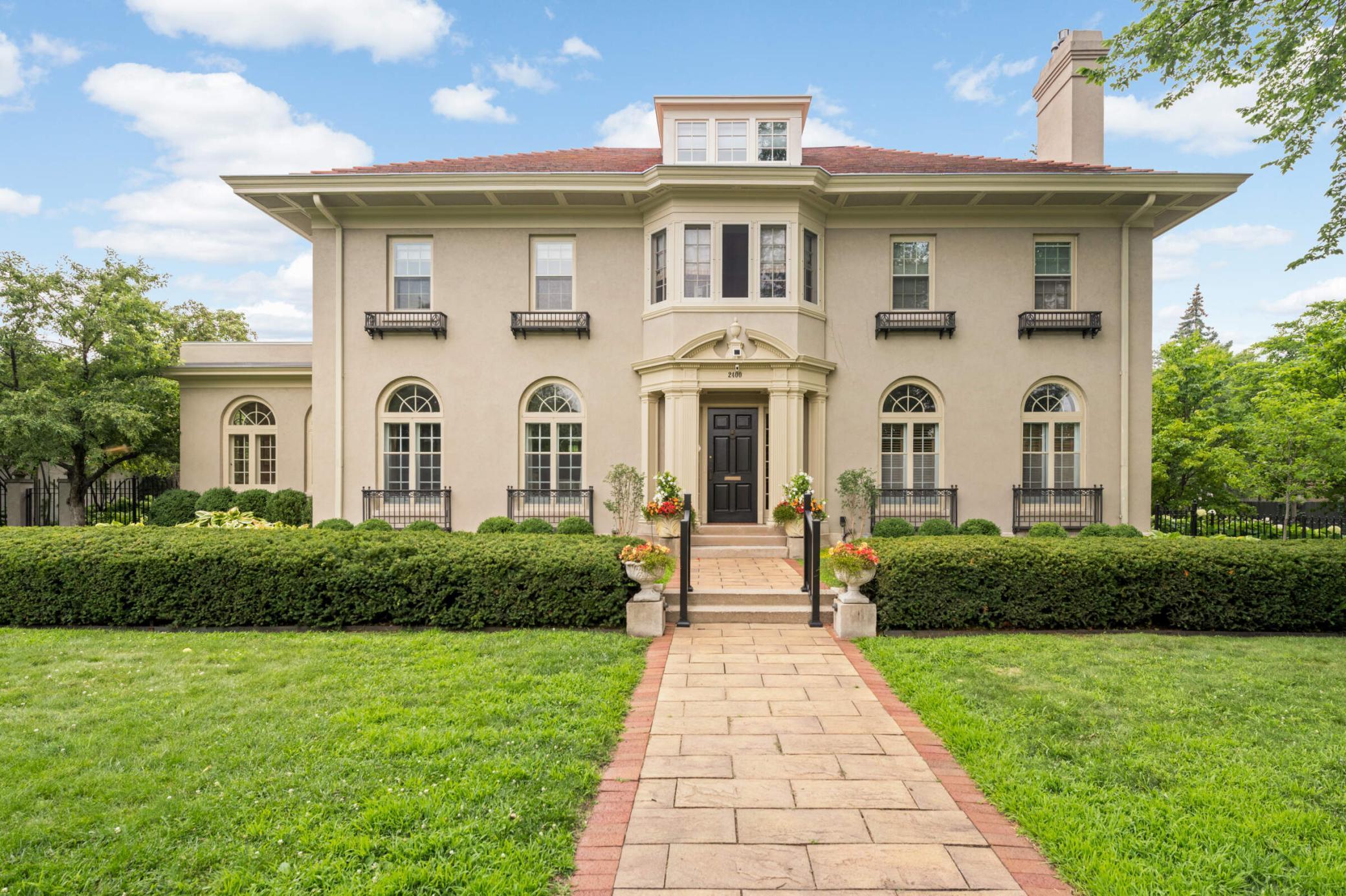 Homes for sale in Minneapolis, MN | 2400 Pillsbury Ave S, Minneapolis, MN 55404 | MLS# 6763677