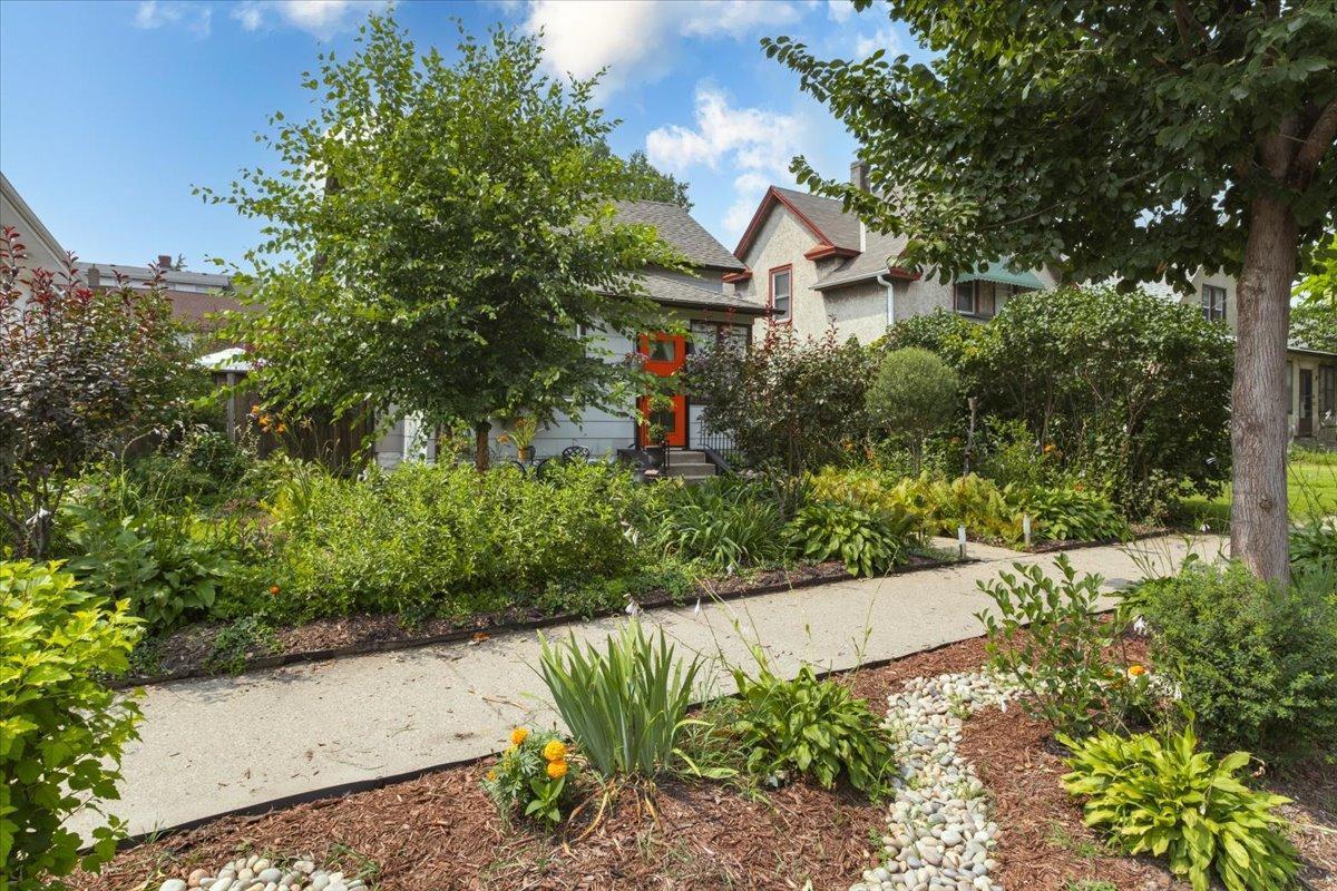 Homes for sale in Minneapolis, MN | 706 Buchanan St Ne, Minneapolis, MN 55413 | MLS# 6766739