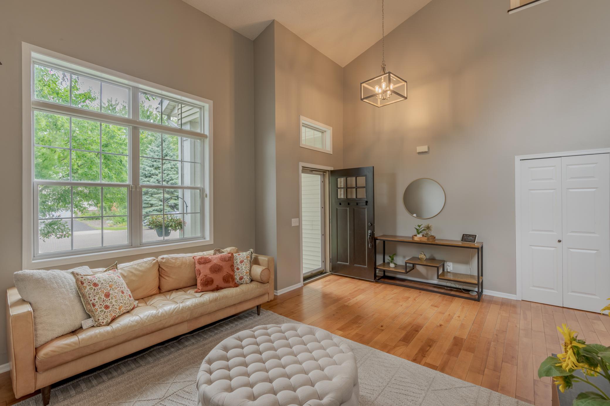 Homes for sale in Woodbury, MN | 3279 N View Ln, Woodbury, MN 55125 | MLS# 6767761