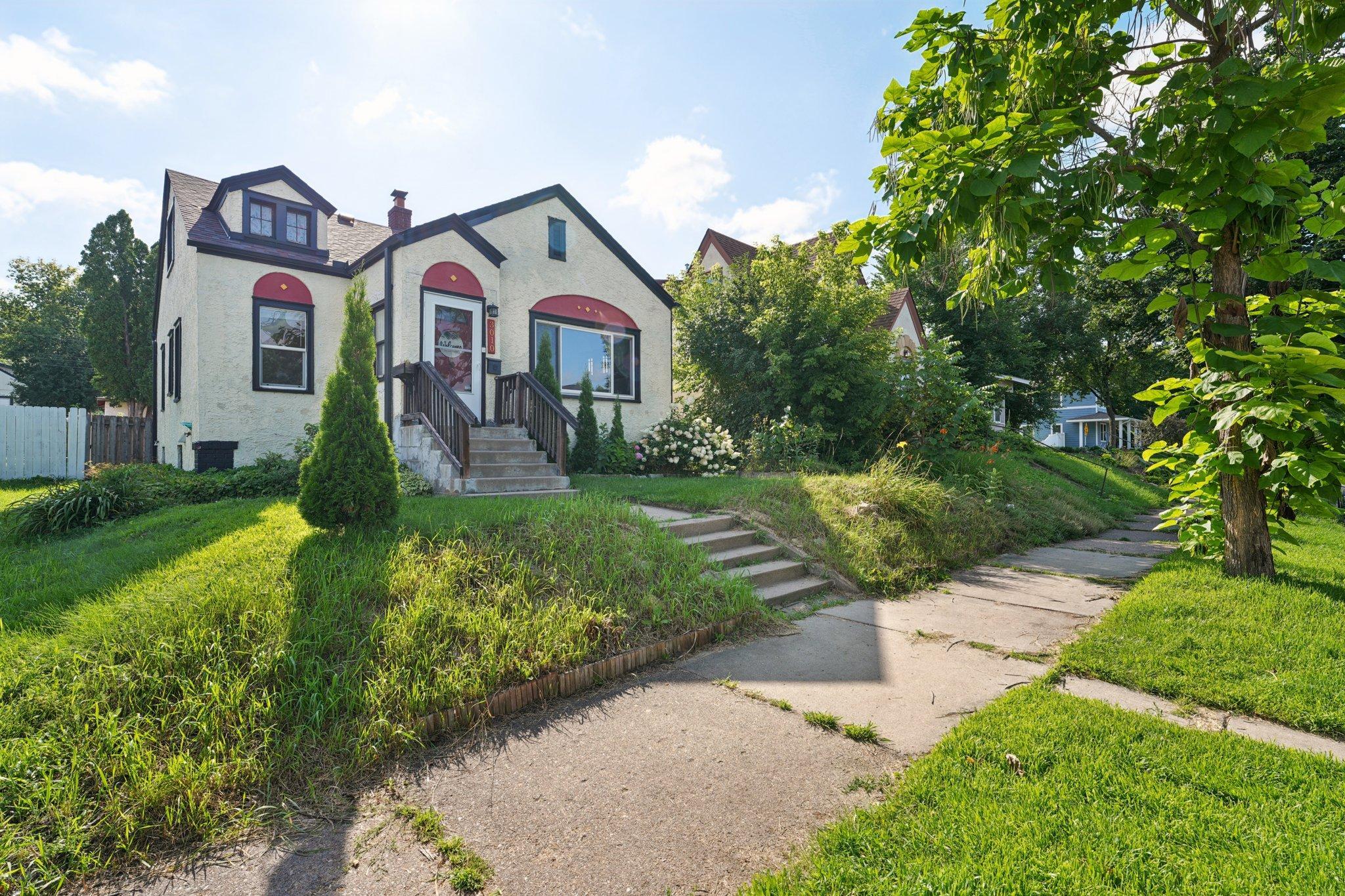 Homes for sale in Minneapolis, MN | 3010 Knox Ave N, Minneapolis, MN 55411 | MLS# 6771306