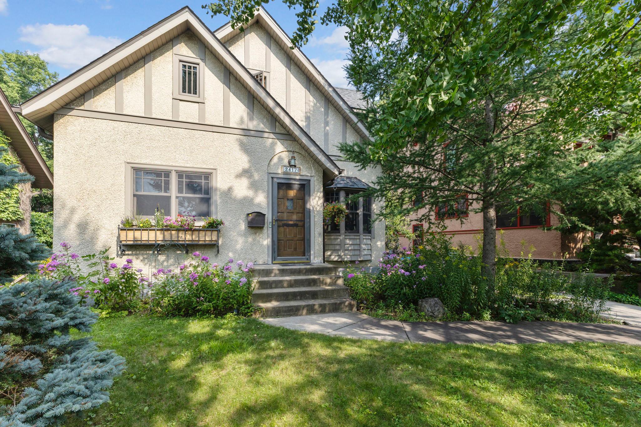 Homes for sale in Minneapolis, MN | 2417 Grand Ave S, Minneapolis, MN 55405 | MLS# 6772991