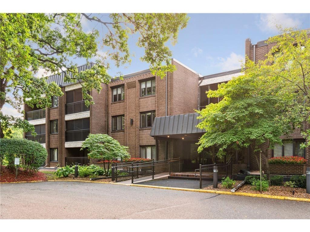 Homes for sale in Minnetonka, MN | 3412 Oak Ridge Rd #206, Minnetonka, MN 55305 | MLS# 6773740