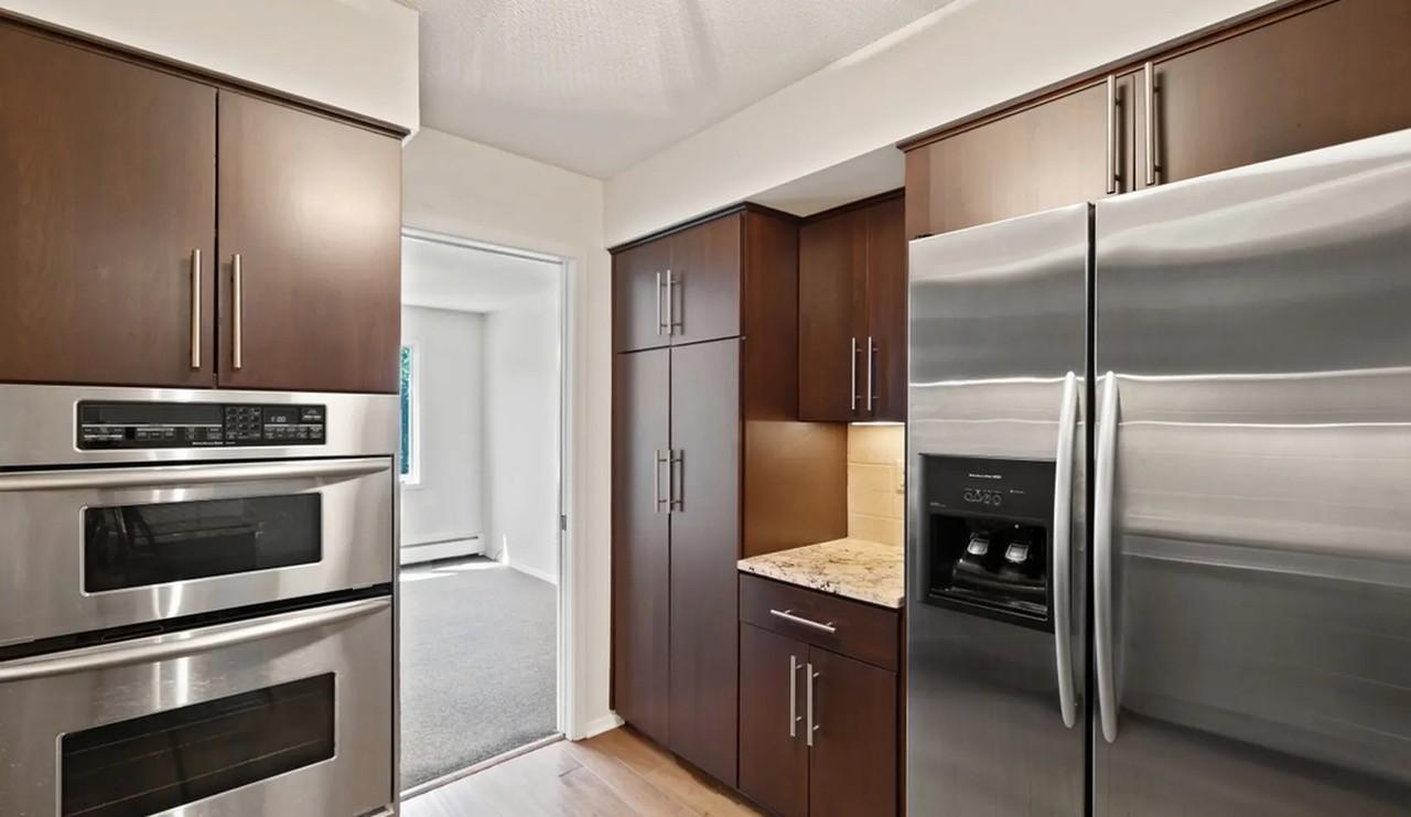 Homes for sale in Minnetonka, MN | 3412 Oak Ridge Rd #206, Minnetonka, MN 55305 | MLS# 6773740