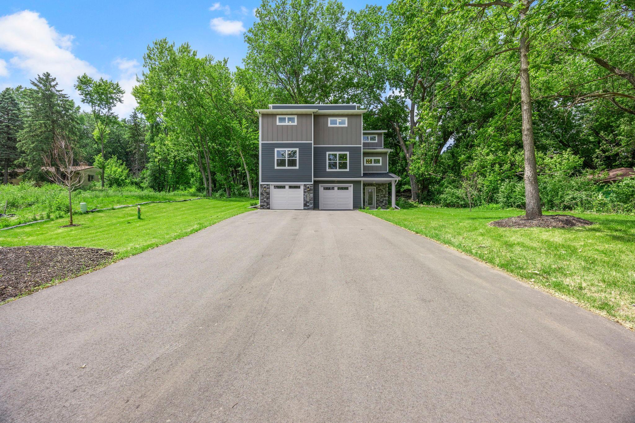 5th image of 2817 Victoria St N, Saint Paul, MN 55113 | MLS# 6779360