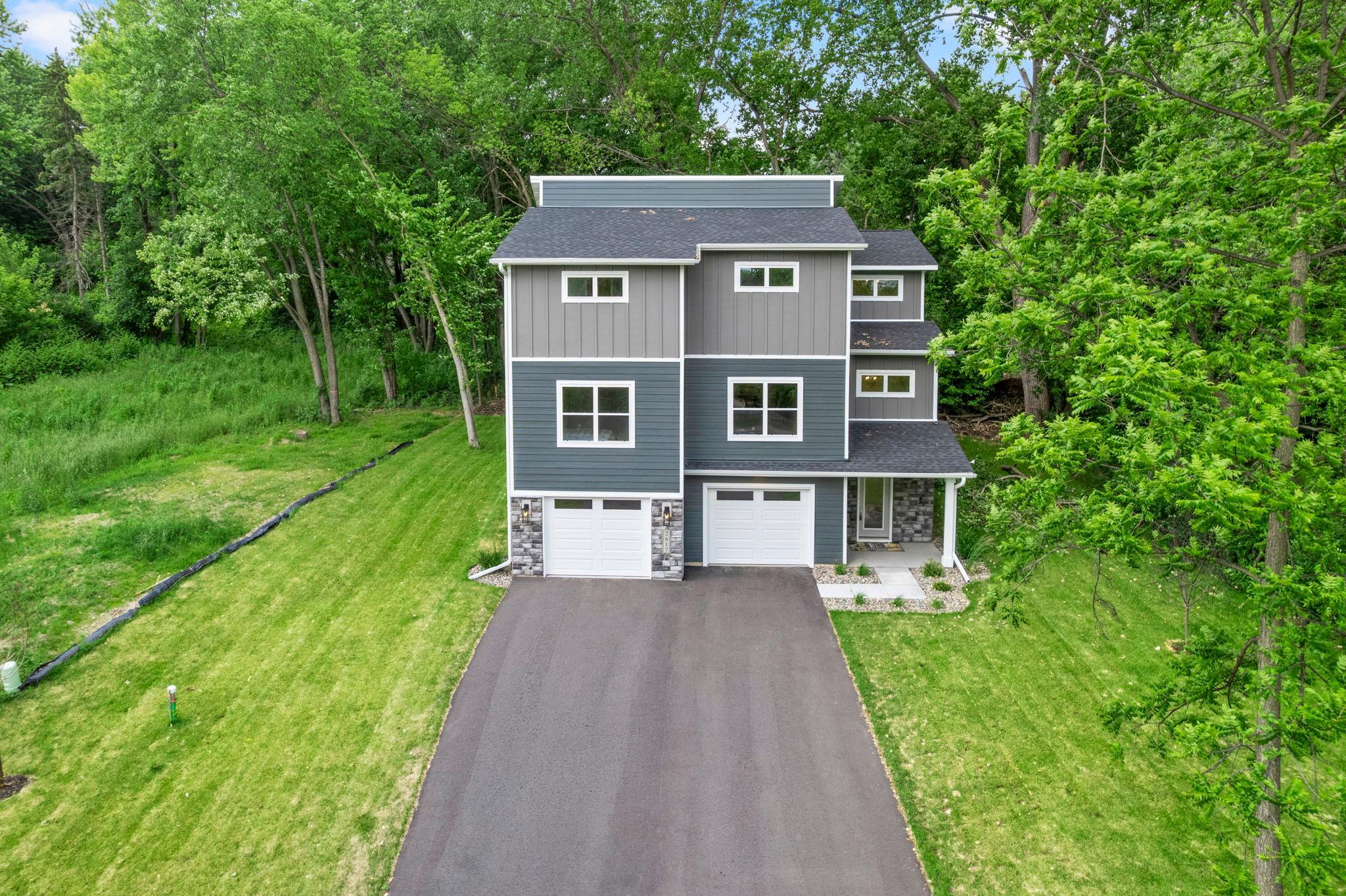 60th image of 2817 Victoria St N, Saint Paul, MN 55113 | MLS# 6779360